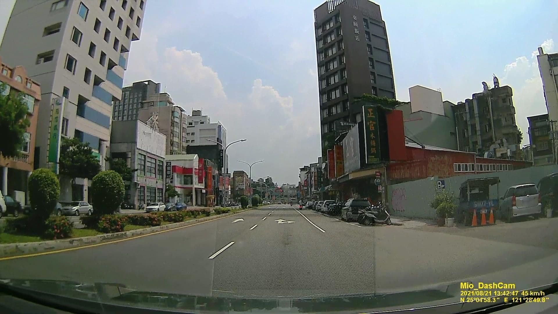 Street view near 嘉年華汽車旅館, New Taipei City — © littlebtc (CC BY-SA · Mapillary)