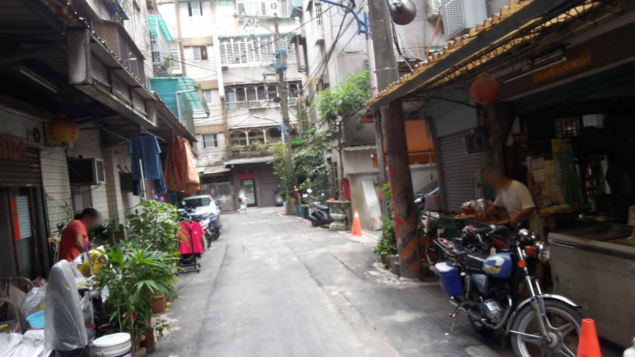 Street view near 桂林賓館, Banqiao — © mikola (CC BY-SA · Mapillary)