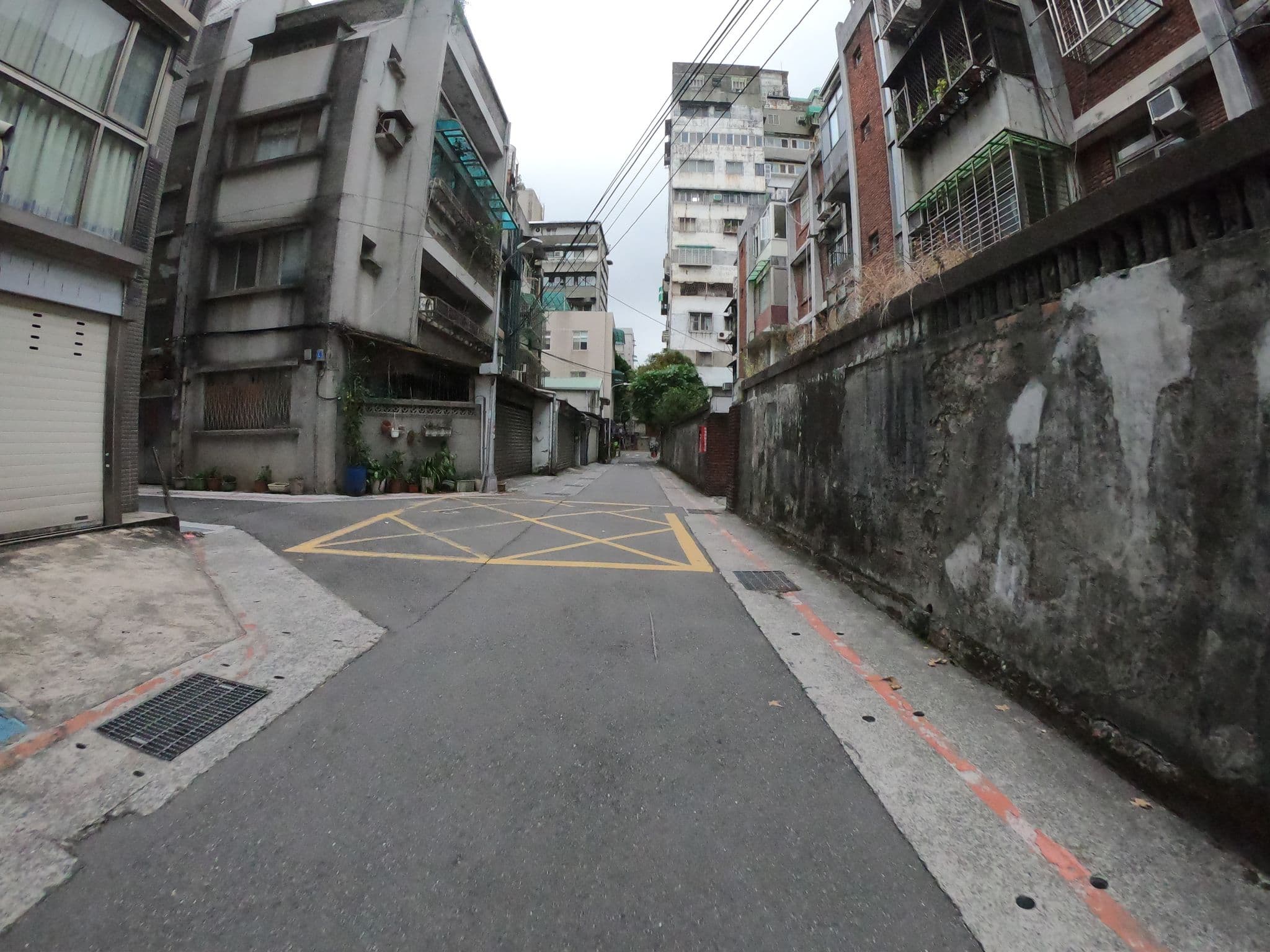 Street view near 駱駝綠洲客棧 Camels' Oasis Hostel, Taipei — © heretpe2019 (CC BY-SA · Mapillary)