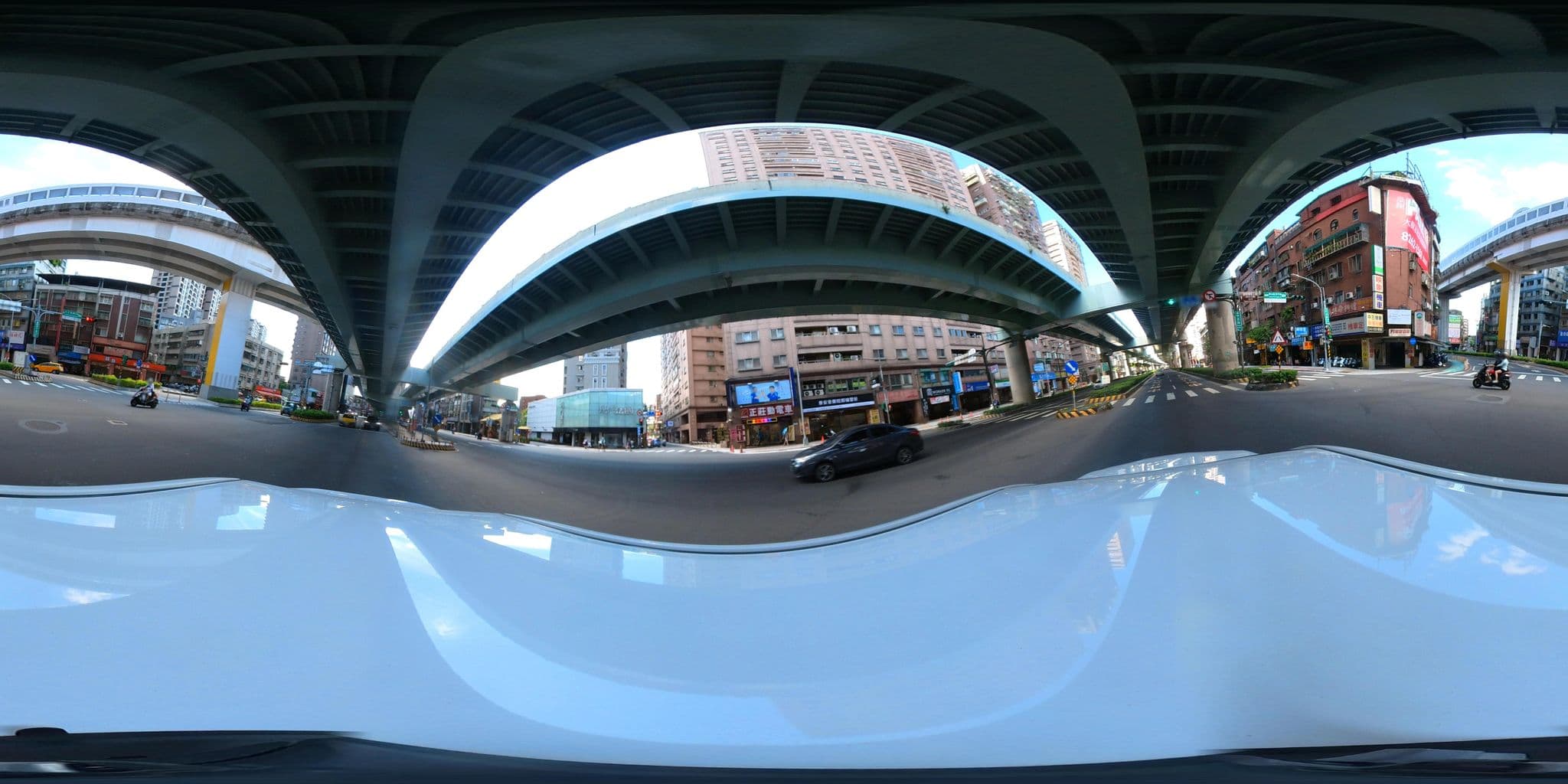 Street view near Daylight Hotel, Banqiao — © supaplex (CC BY-SA · Mapillary)