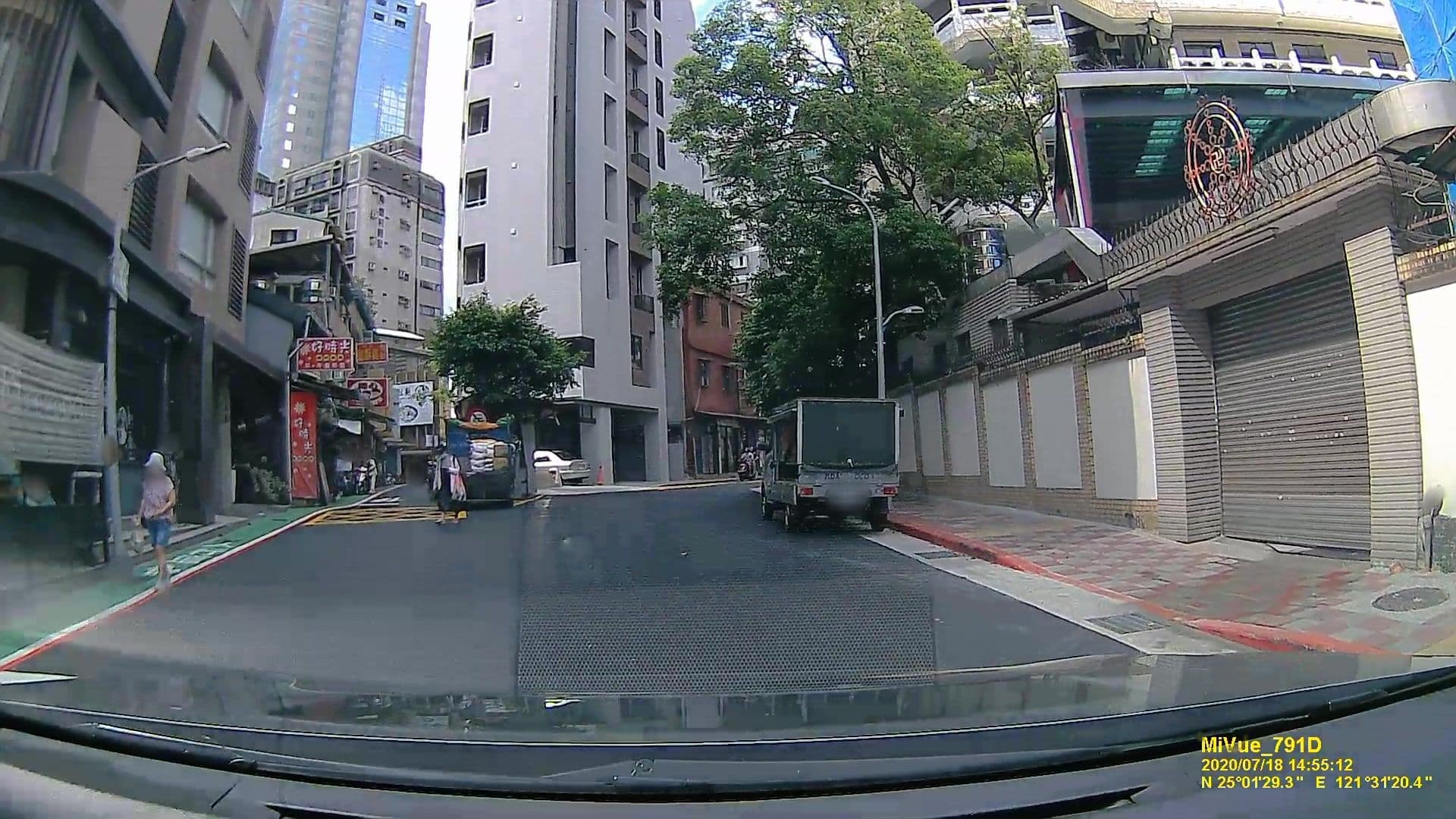 Street view near 台北街角出租套房-師大館 Taipei corner Shida, Taipei — © littlebtc (CC BY-SA · Mapillary)