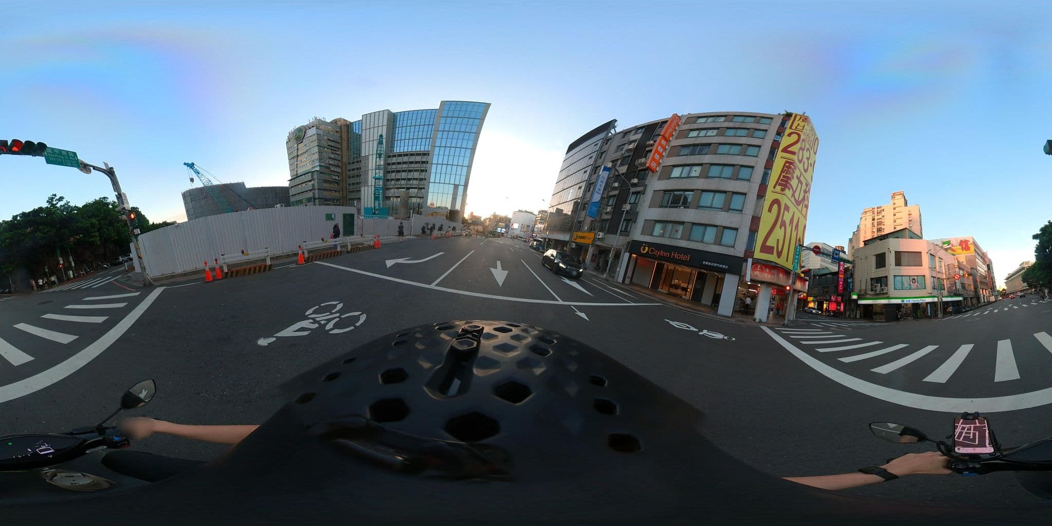 Street view near 新驛旅店 CityInn Hotel Plus, Taipei — © irvinfly (CC BY-SA · Mapillary)