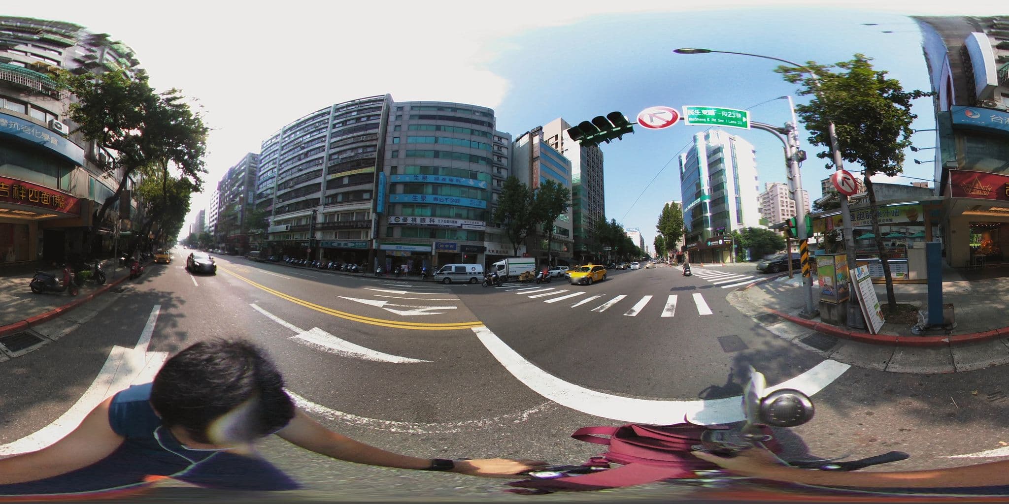 Street view near 綠峯大飯店 Hotel Green Peak, Taipei — © shangkuanlc (CC BY-SA · Mapillary)