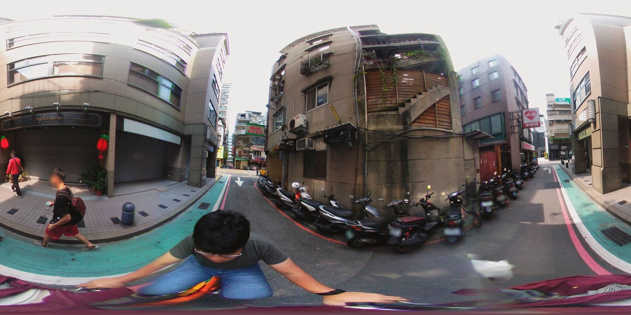 Street view near Hôtel Le Hôme 樂居·微風, Taipei — © shangkuanlc (CC BY-SA · Mapillary)