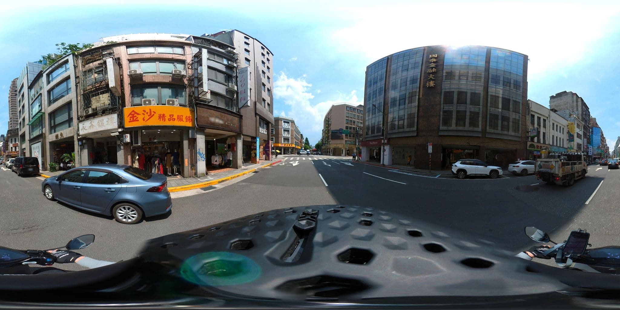Street view near Dream Home, Taipei — © irvinfly (CC BY-SA · Mapillary)