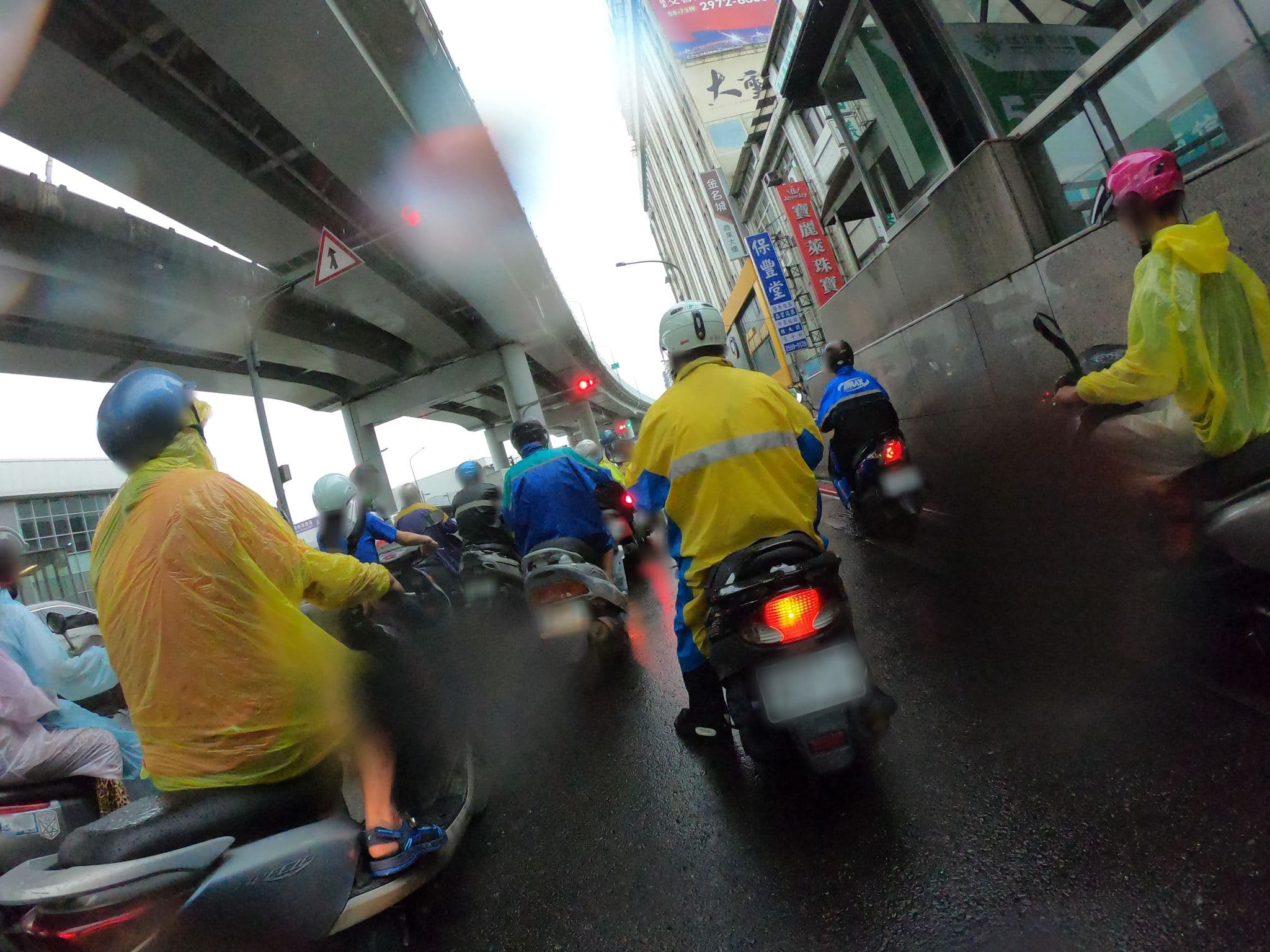 Street view near 梅山園旅館, Taipei — © heretpe2019 (CC BY-SA · Mapillary)