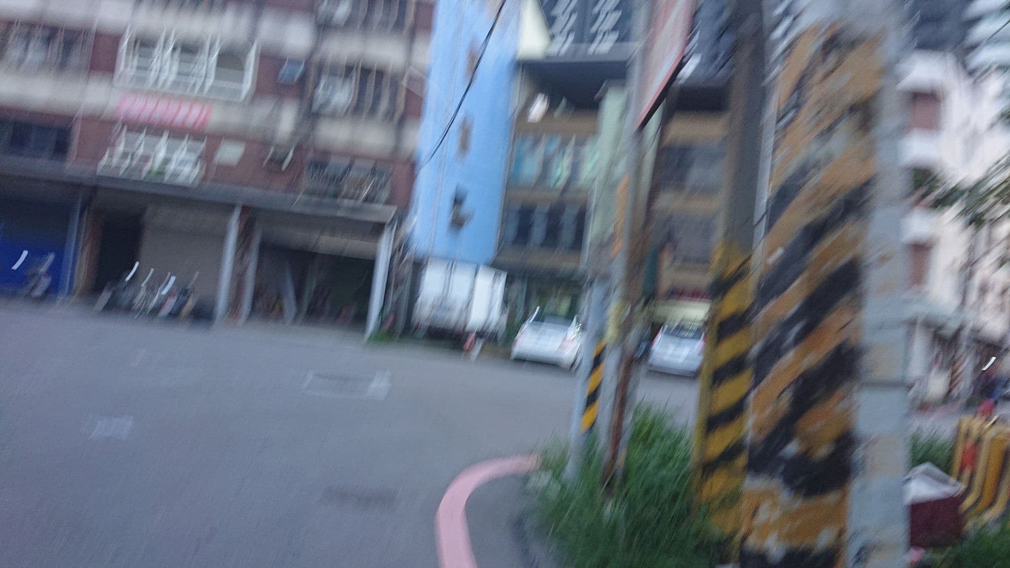 Street view near 富悅渡假休閒旅館, Danshui — © alllenwang (CC BY-SA · Mapillary)