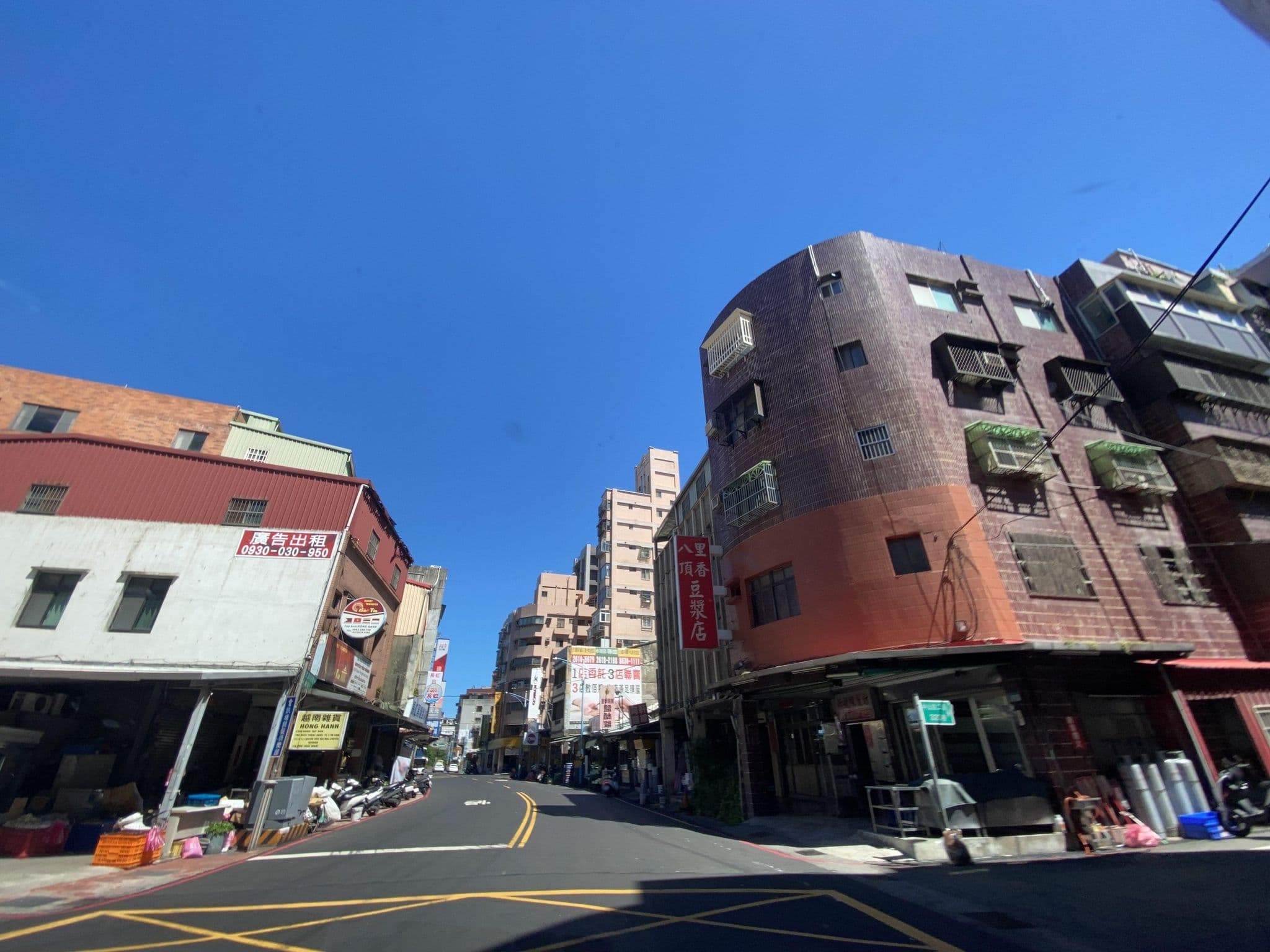 Street view near 金園旅社, Danshui — © irvinfly (CC BY-SA · Mapillary)