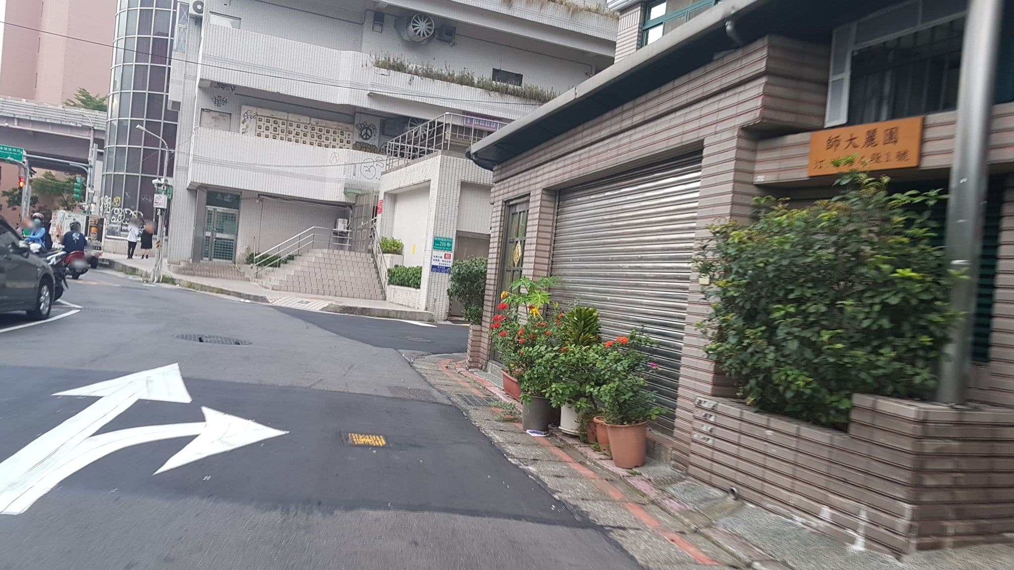 Street view near 國州大旅社, Taipei — © supaplex (CC BY-SA · Mapillary)