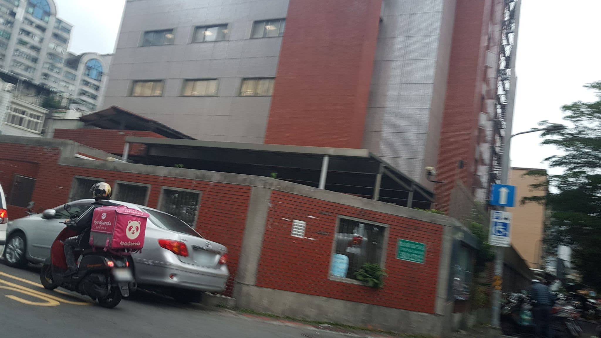 Street view near Folio Daan Taipei 富藝旅, Taipei — © supaplex (CC BY-SA · Mapillary)