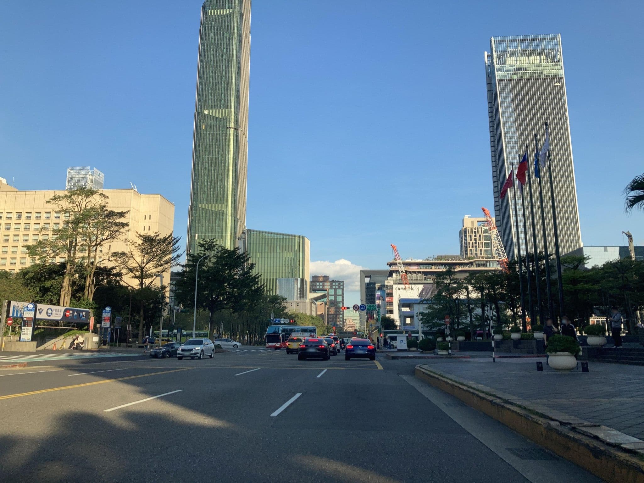 Street view near Pool, Taipei — © irvinfly (CC BY-SA · Mapillary)