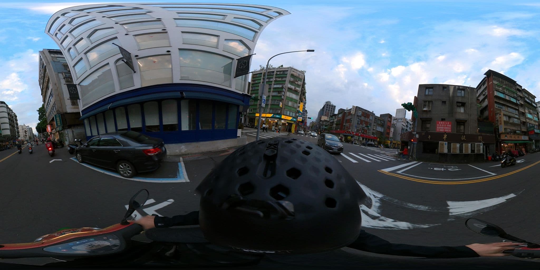 Street view near Fitness Center, Taipei — © irvinfly (CC BY-SA · Mapillary)