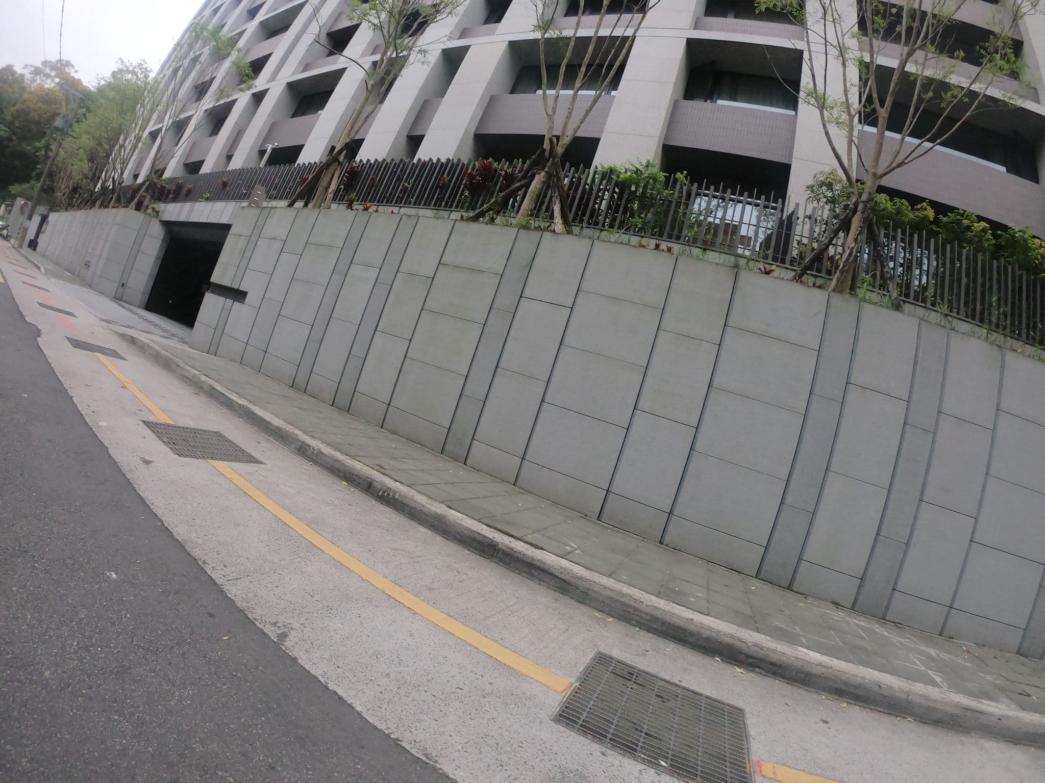 Street view near Formosa Hotel, Neihu — © heretpe2019 (CC BY-SA · Mapillary)