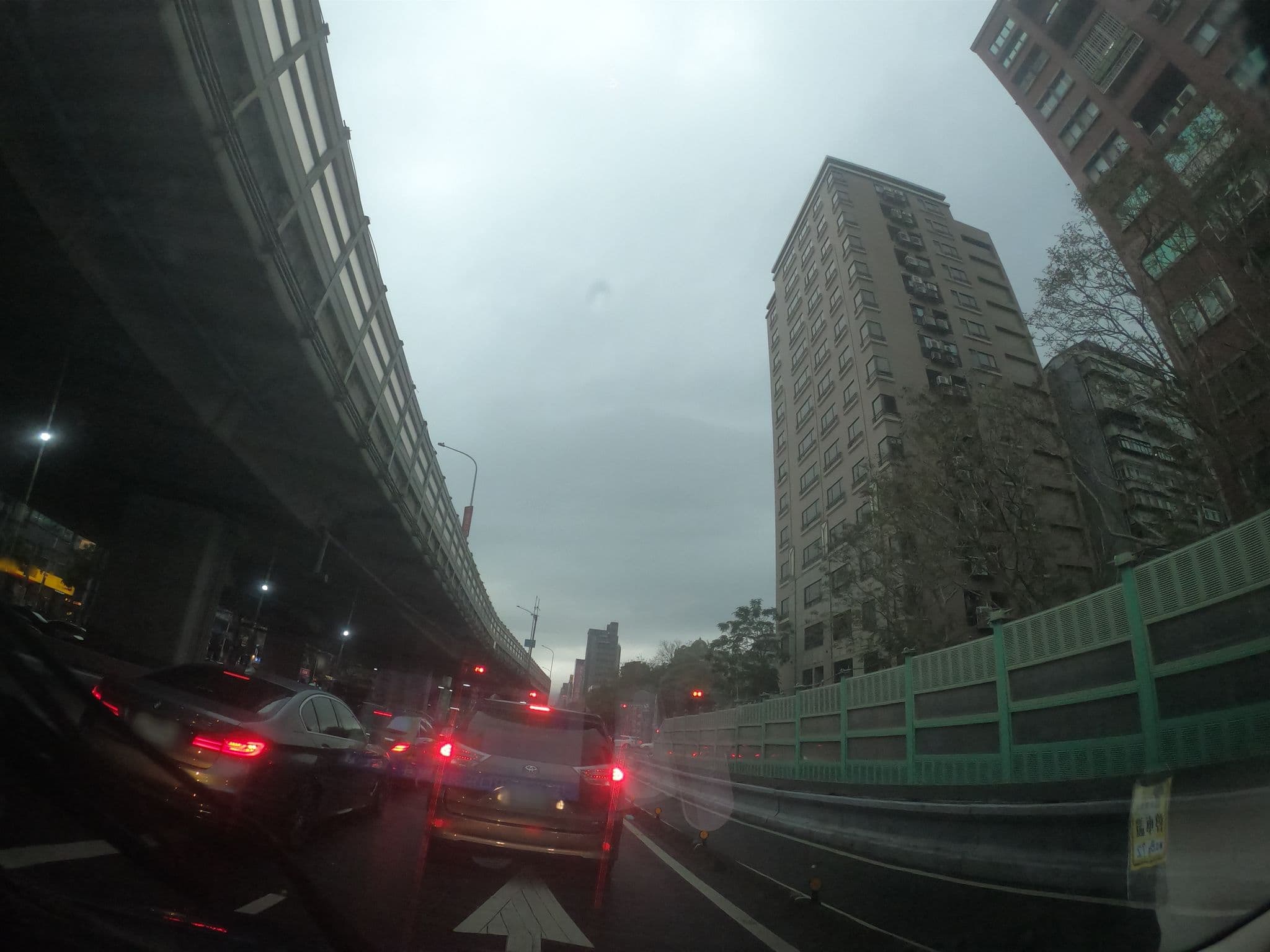 Street view near 宣美精品飯店 Hsuanmei Hotel, Taipei — © heretpe2019 (CC BY-SA · Mapillary)
