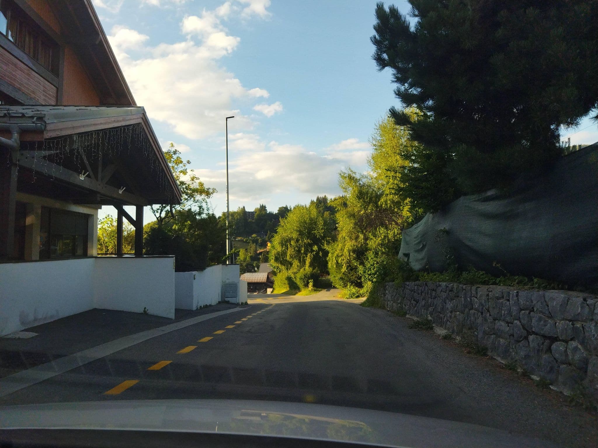 Street view near Les Flocons Verts, Magland — © QLFM (CC BY-SA · Mapillary)
