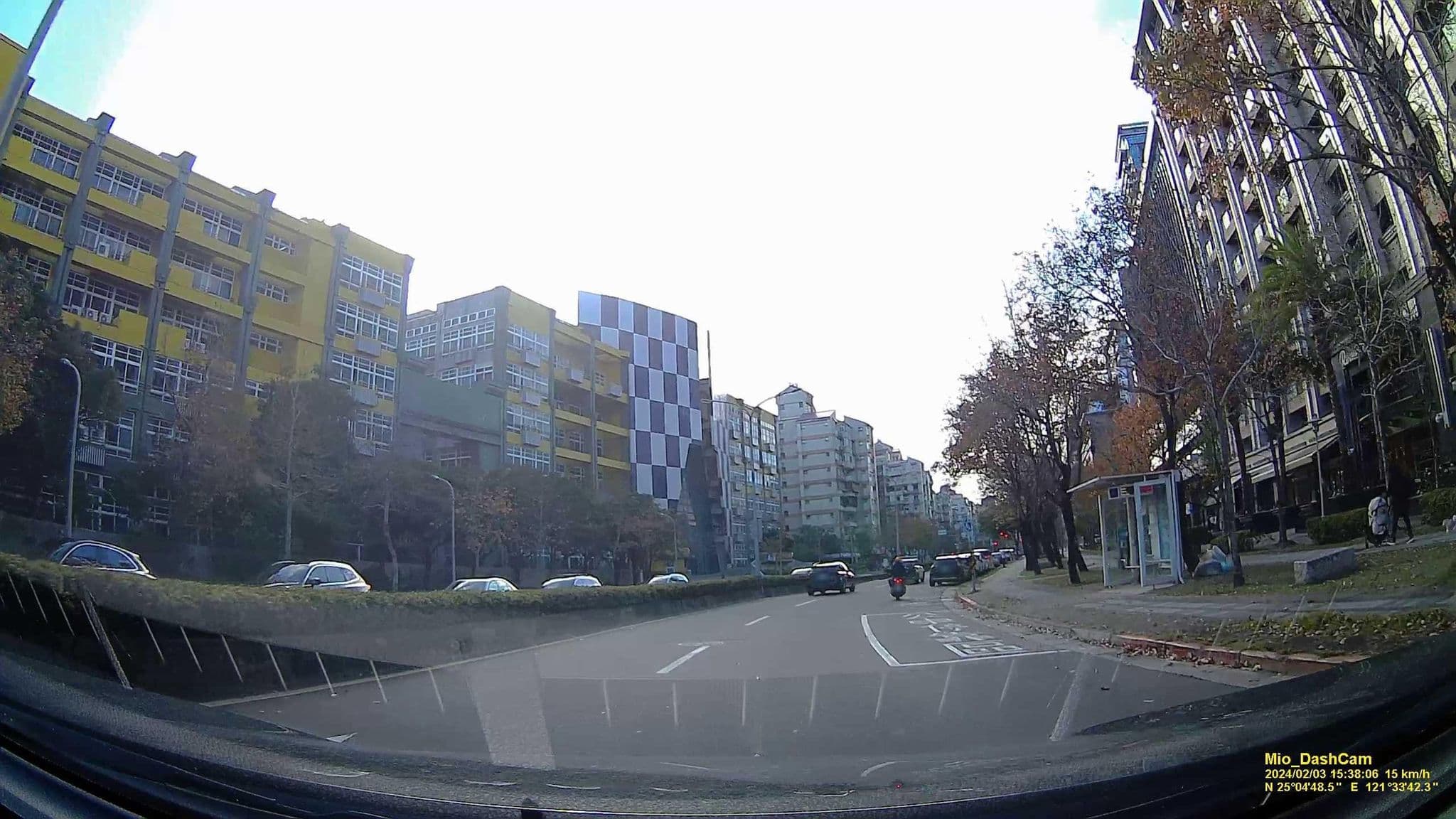Street view near 羅馬假期 Rome Holidays, Neihu — © hcyen (CC BY-SA · Mapillary)