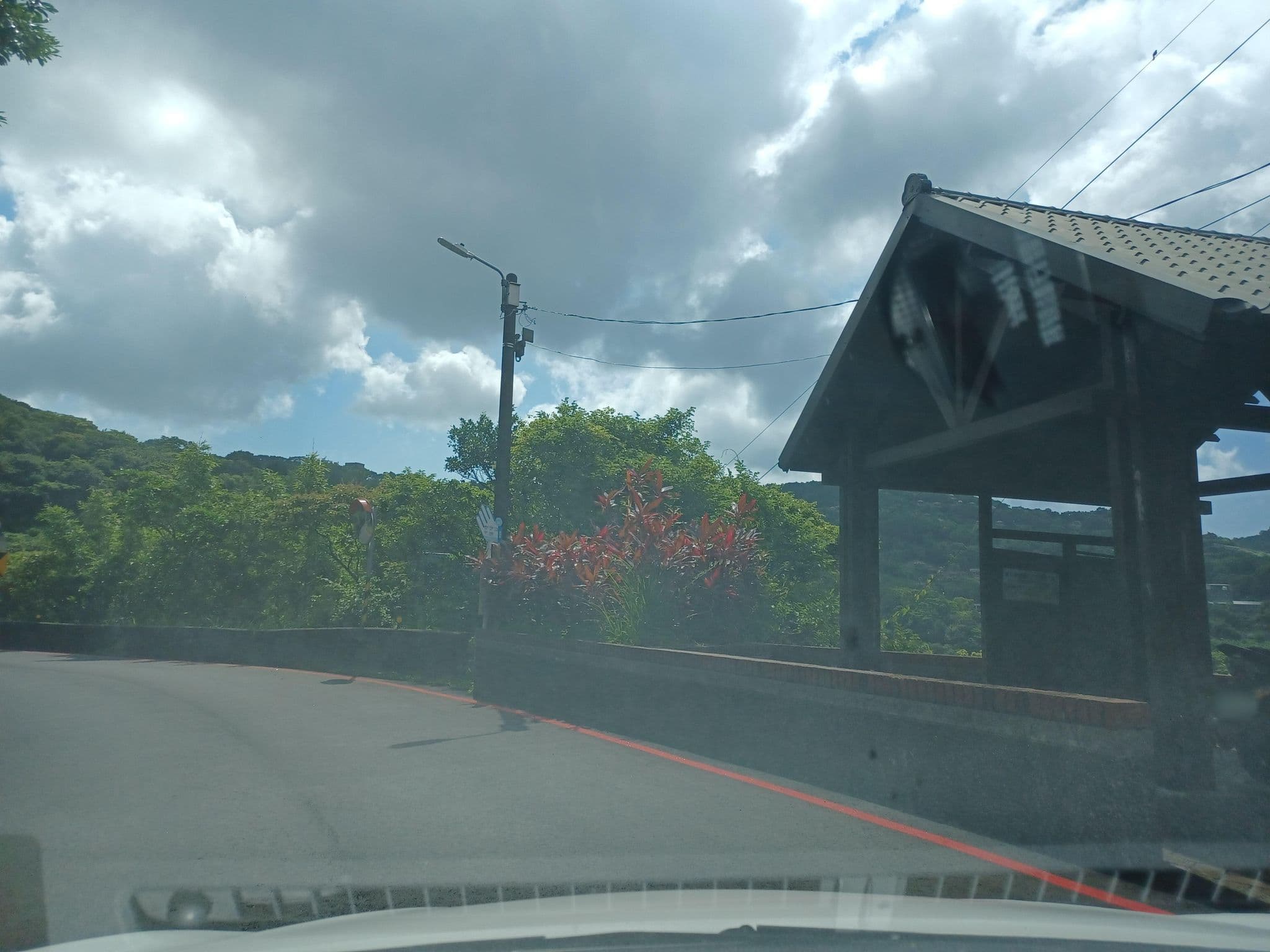 Street view near 金礦山莊, Jiufen — © lisbethw1130 (CC BY-SA · Mapillary)