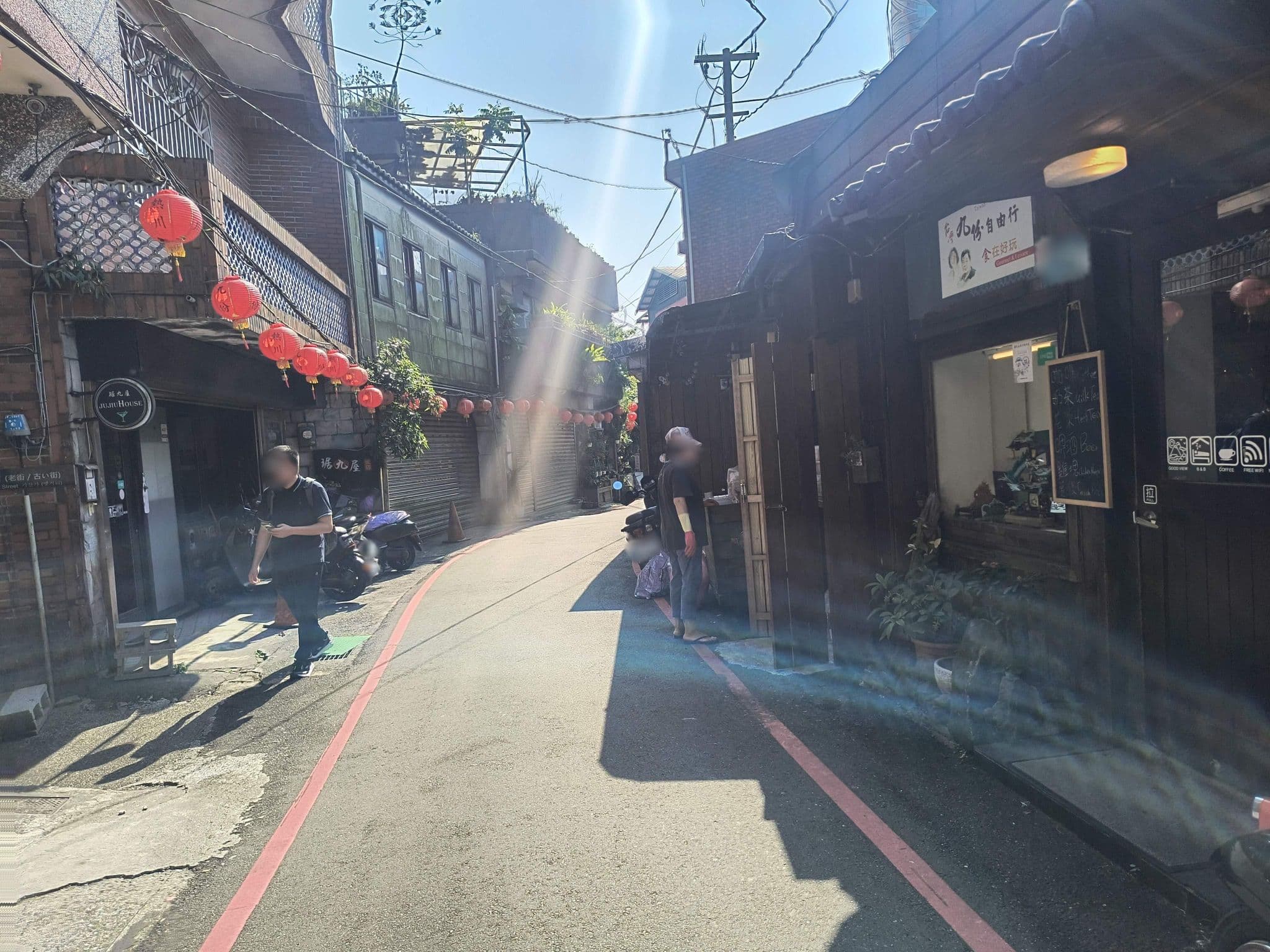 Street view near 溫莎堡涵館 Windsor B & B, Jiufen — © mapeadora (CC BY-SA · Mapillary)