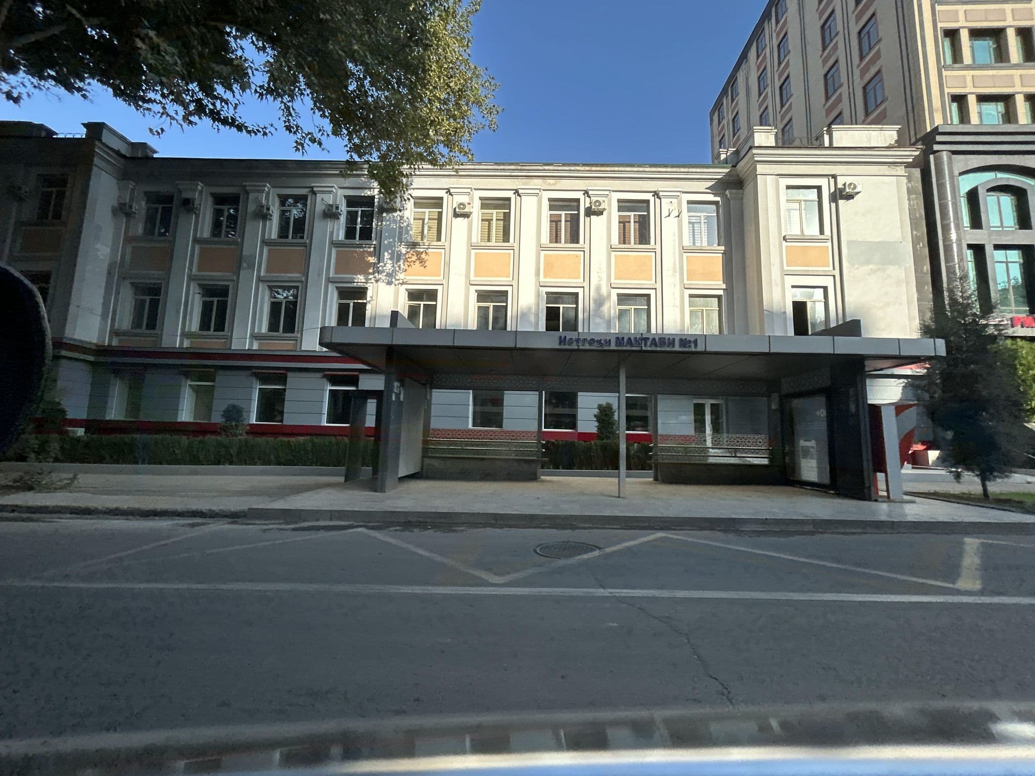 Street view near Gulistan tour, Dushanbe — © krah (CC BY-SA · Mapillary)
