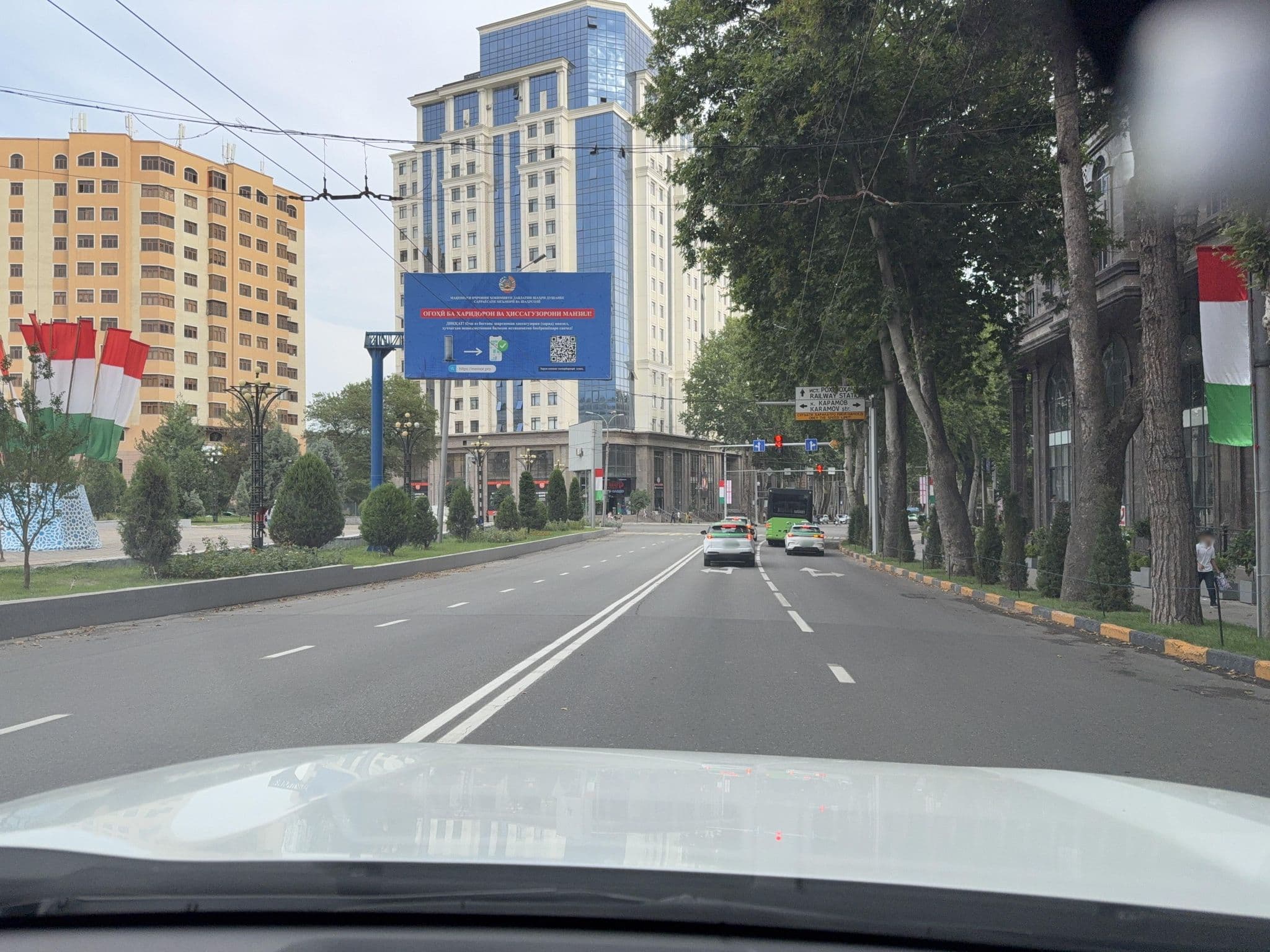 Street view near Hotel Oriyo, Dushanbe — © Mubashir1234 (CC BY-SA · Mapillary)