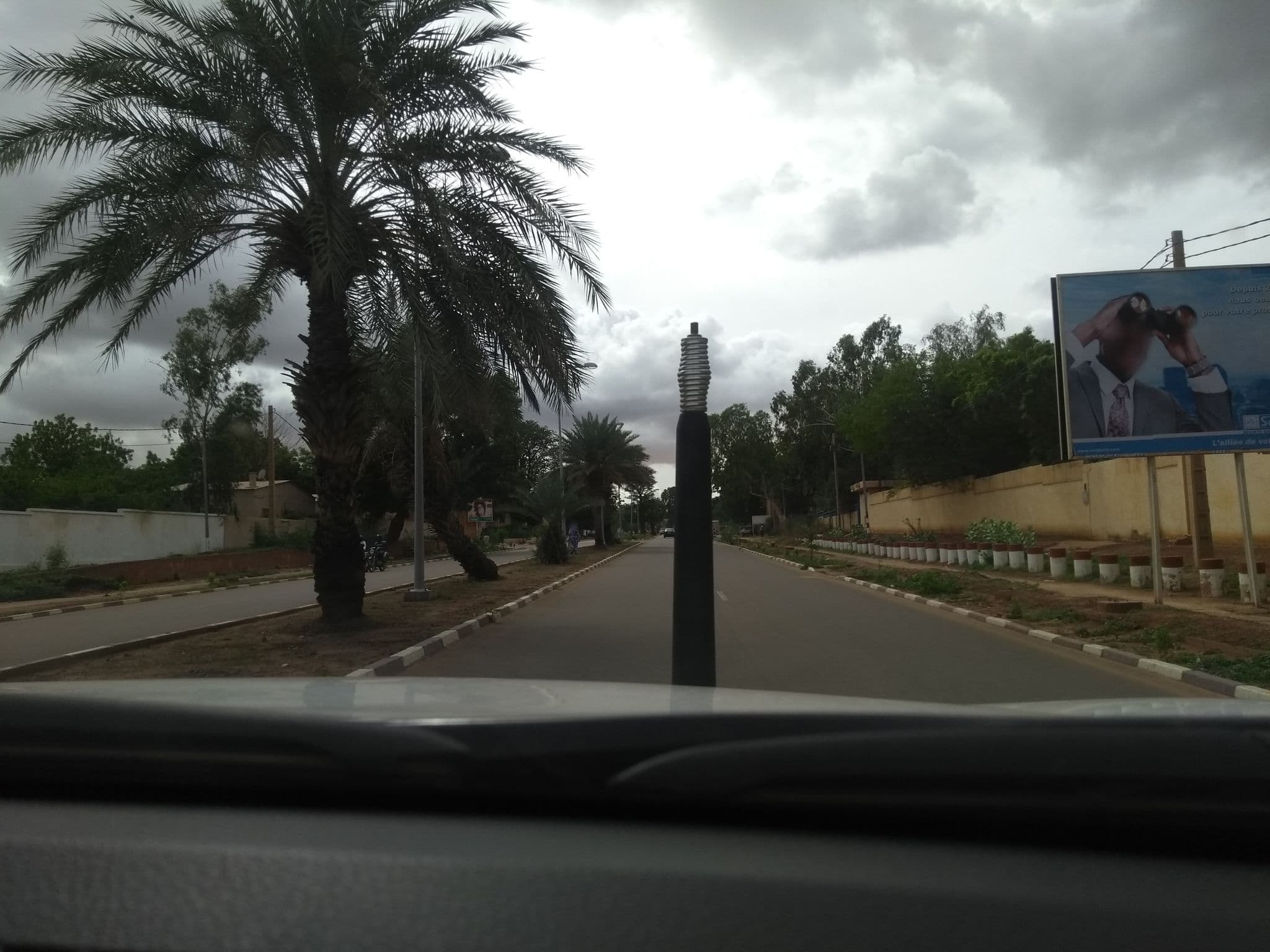 Street view near Radisson Blu, Niamey — © severingeo (CC BY-SA · Mapillary)