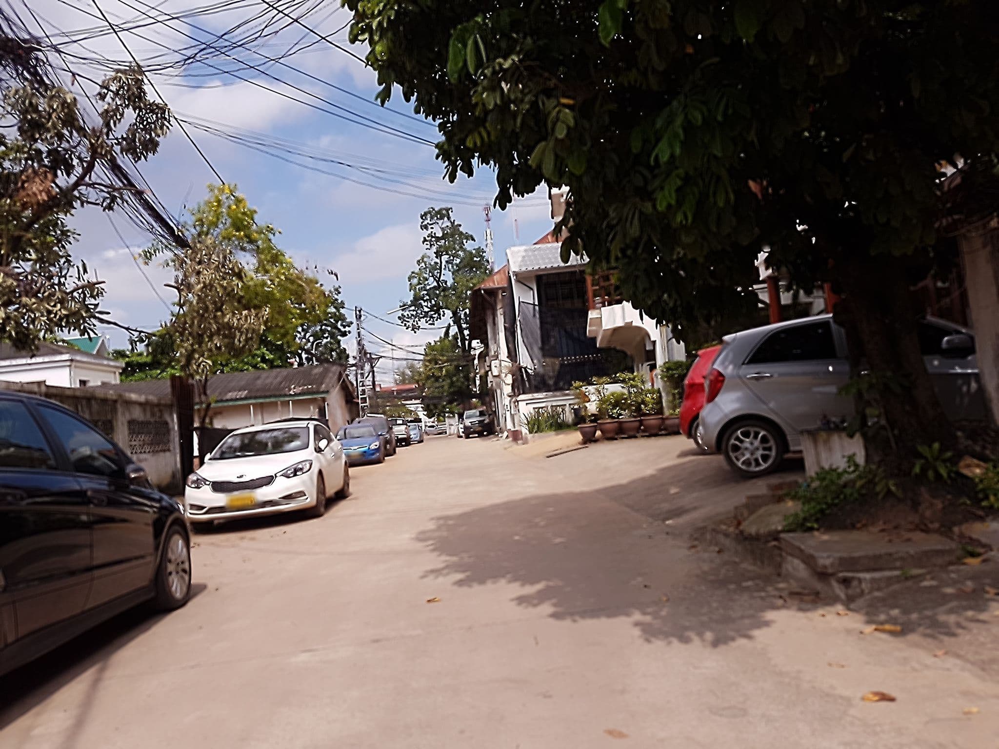 Street view near Phongsavath Boutique Hotel, Vientiane — © mbethke (CC BY-SA · Mapillary)