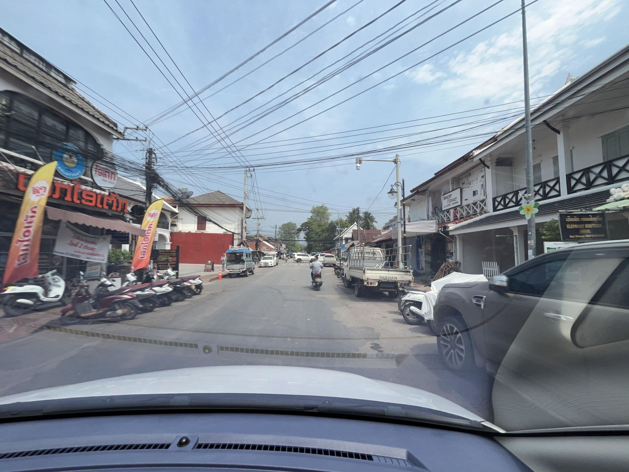 Street view near Elephant Boutique Hotel, Luang Prabang — © naokiosaka (CC BY-SA · Mapillary)