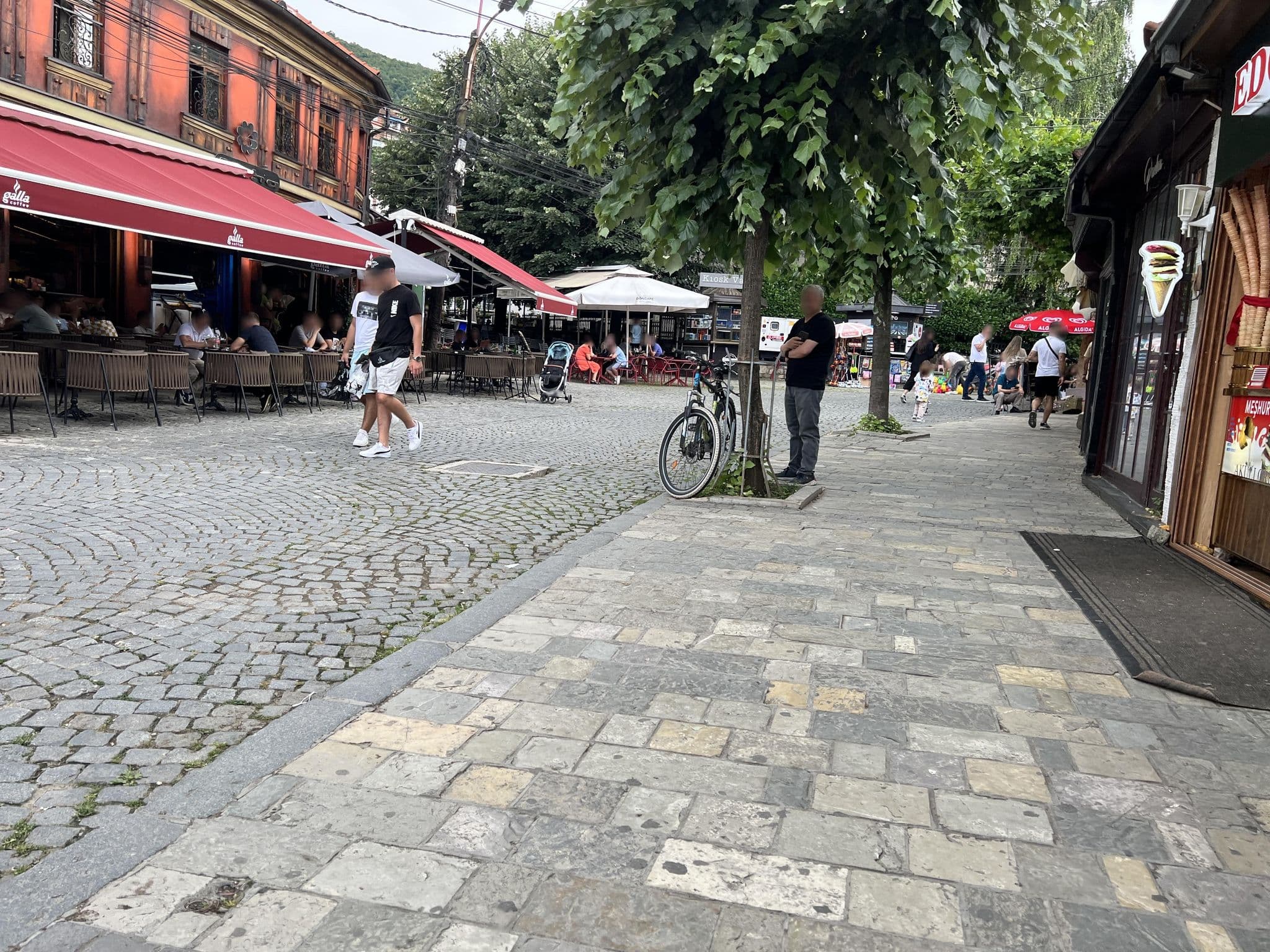 Street view near Piano Hotel, Prizren — © shogohirasawa (CC BY-SA · Mapillary)