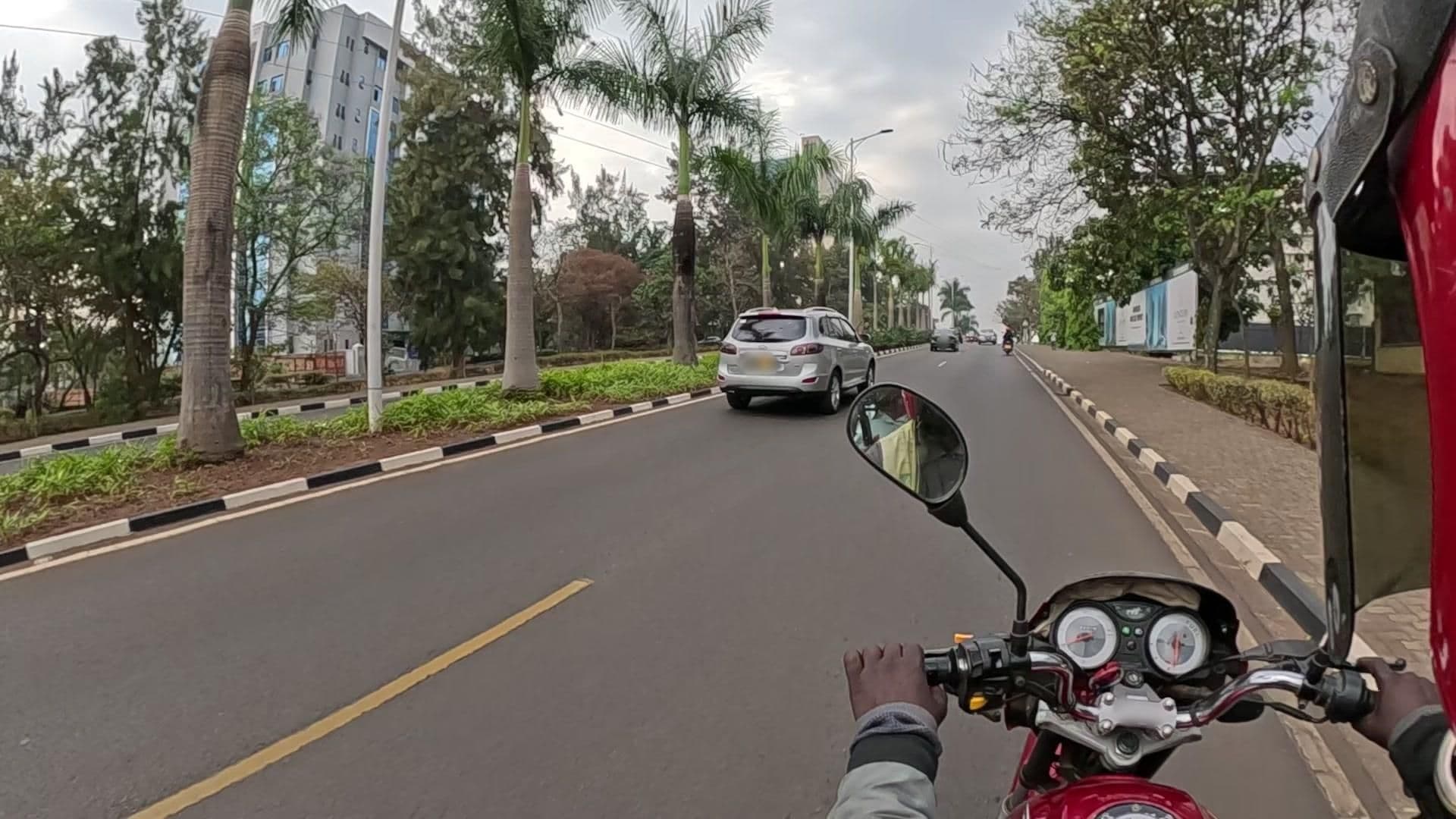 Street view near Top Tower Hotel, Kigali — © kingvik (CC BY-SA · Mapillary)