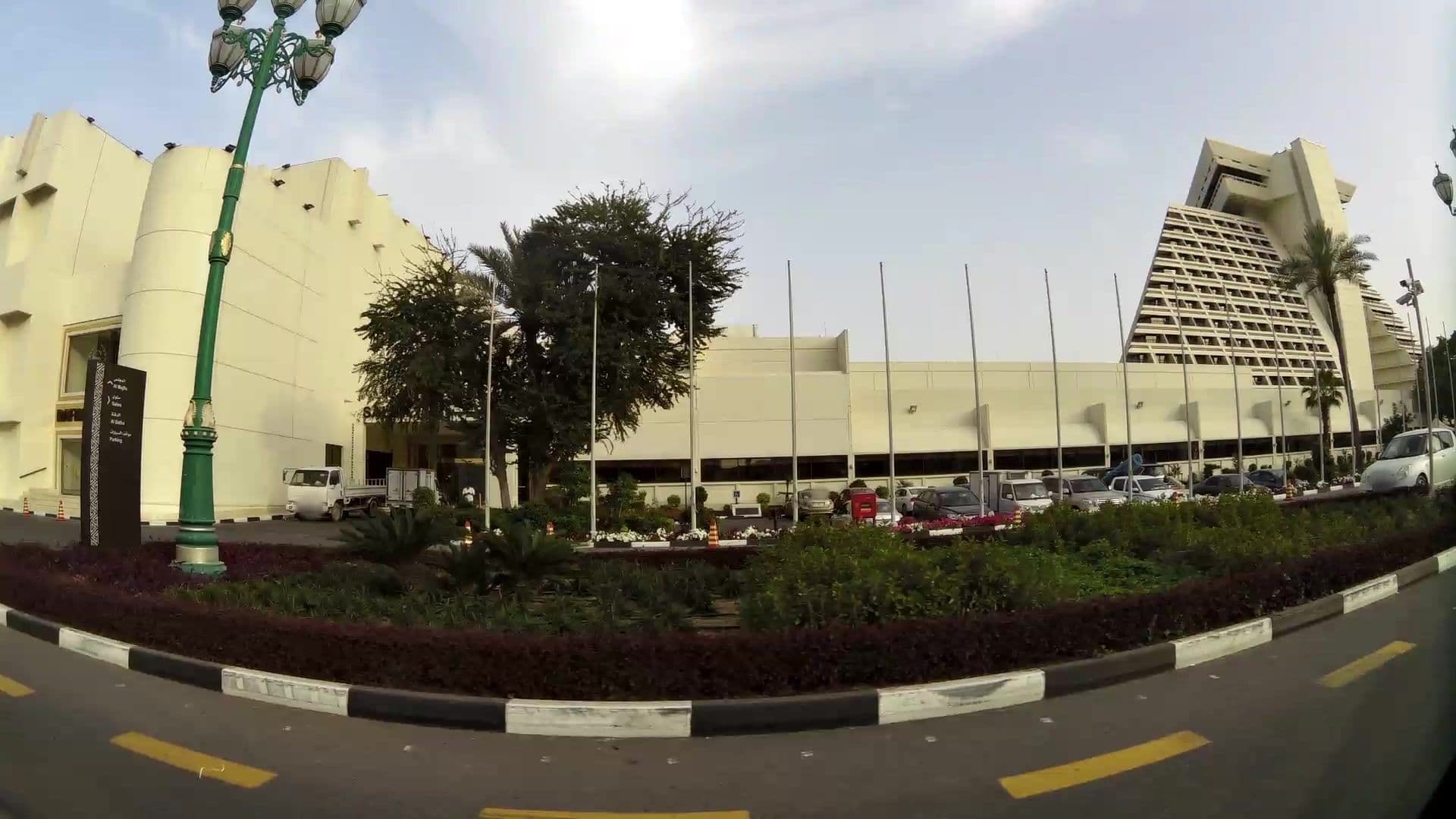 Street view near Shearaton Grand Doha Resort, Al ‘Unayzah — © kaartcam (CC BY-SA · Mapillary)