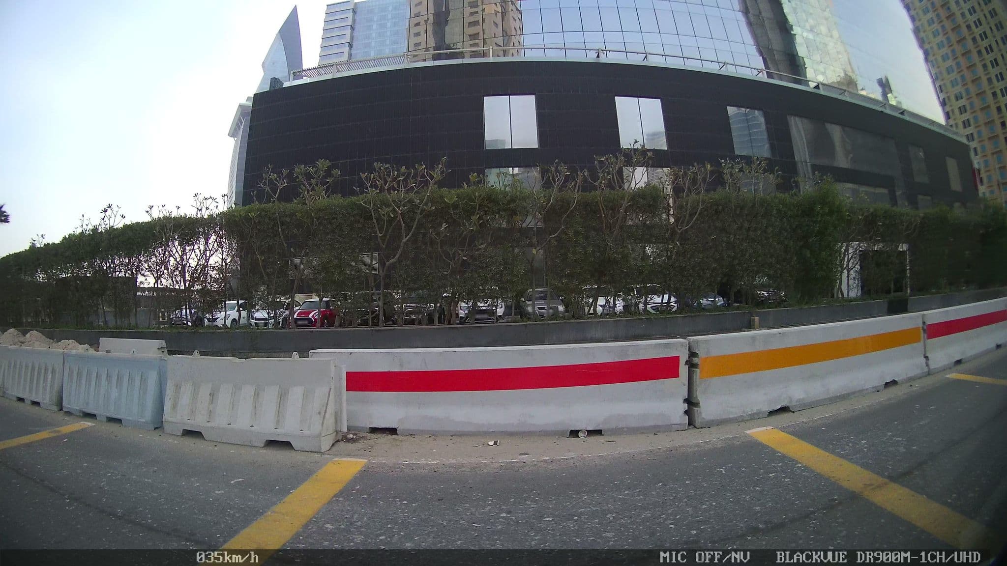 Street view near The Sultan's Tent, Al ‘Unayzah — © kaart_2 (CC BY-SA · Mapillary)