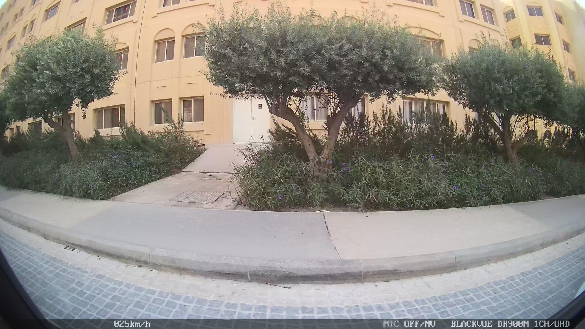 Street view near Rose Garden Building, Al ‘Unayzah — © kaart_2 (CC BY-SA · Mapillary)