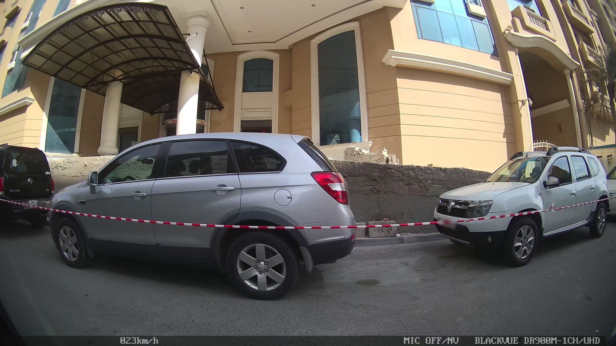 Street view near Riviera Rayhaan by Rotana, As Sadd — © kaart_2 (CC BY-SA · Mapillary)