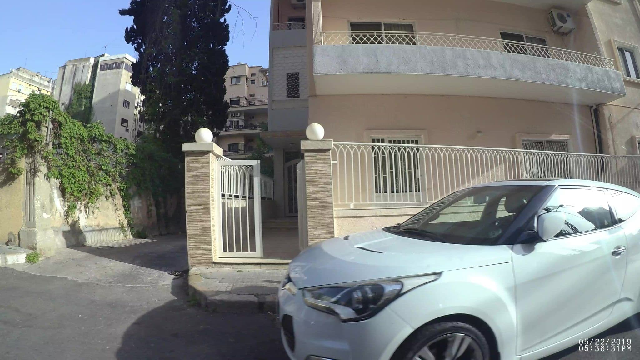 Street view near Diana tower, Ra’s Bayrūt — © kaartcam (CC BY-SA · Mapillary)