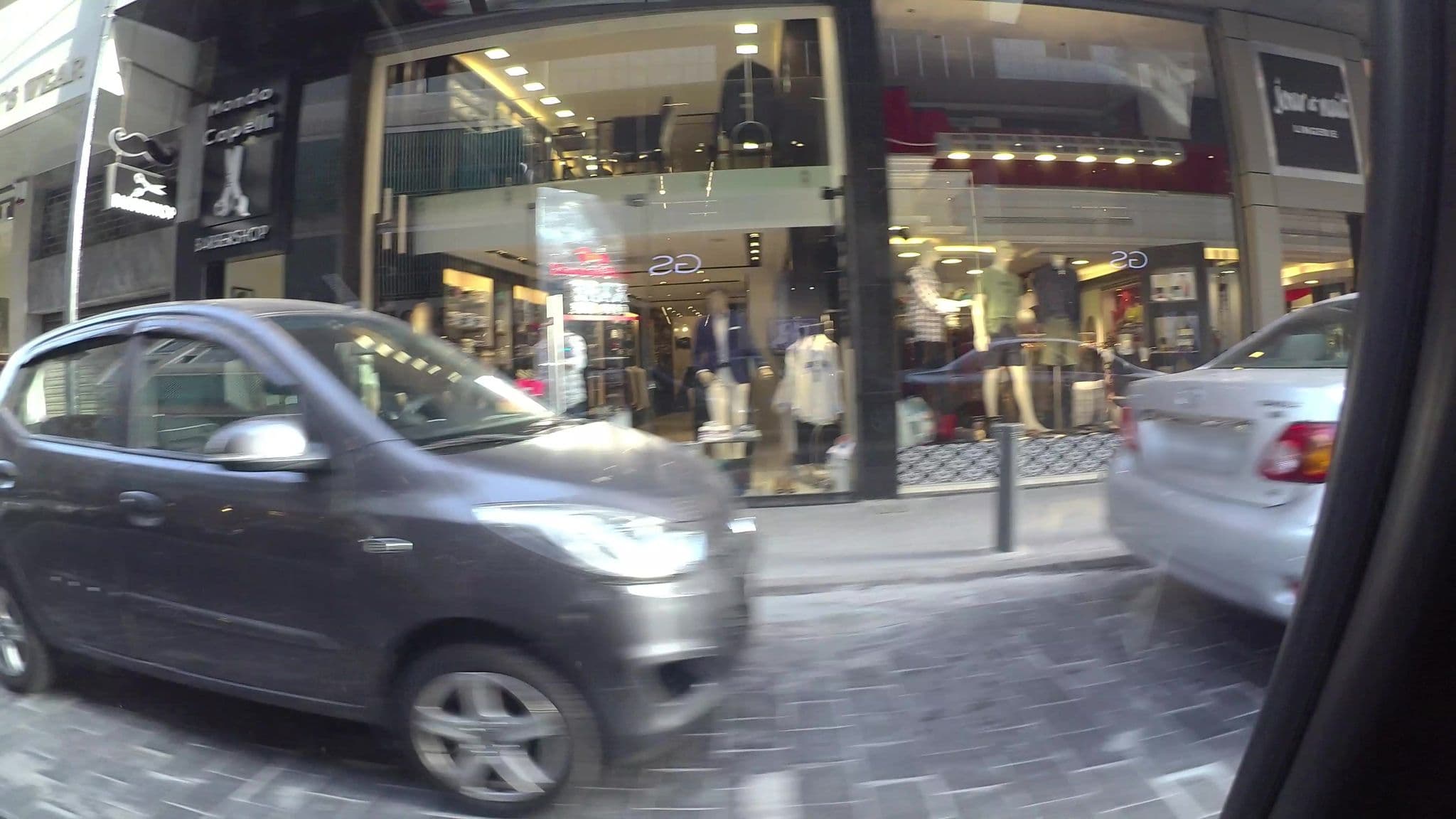 Street view near Elysee Residence, Ra’s Bayrūt — © kaartcam (CC BY-SA · Mapillary)
