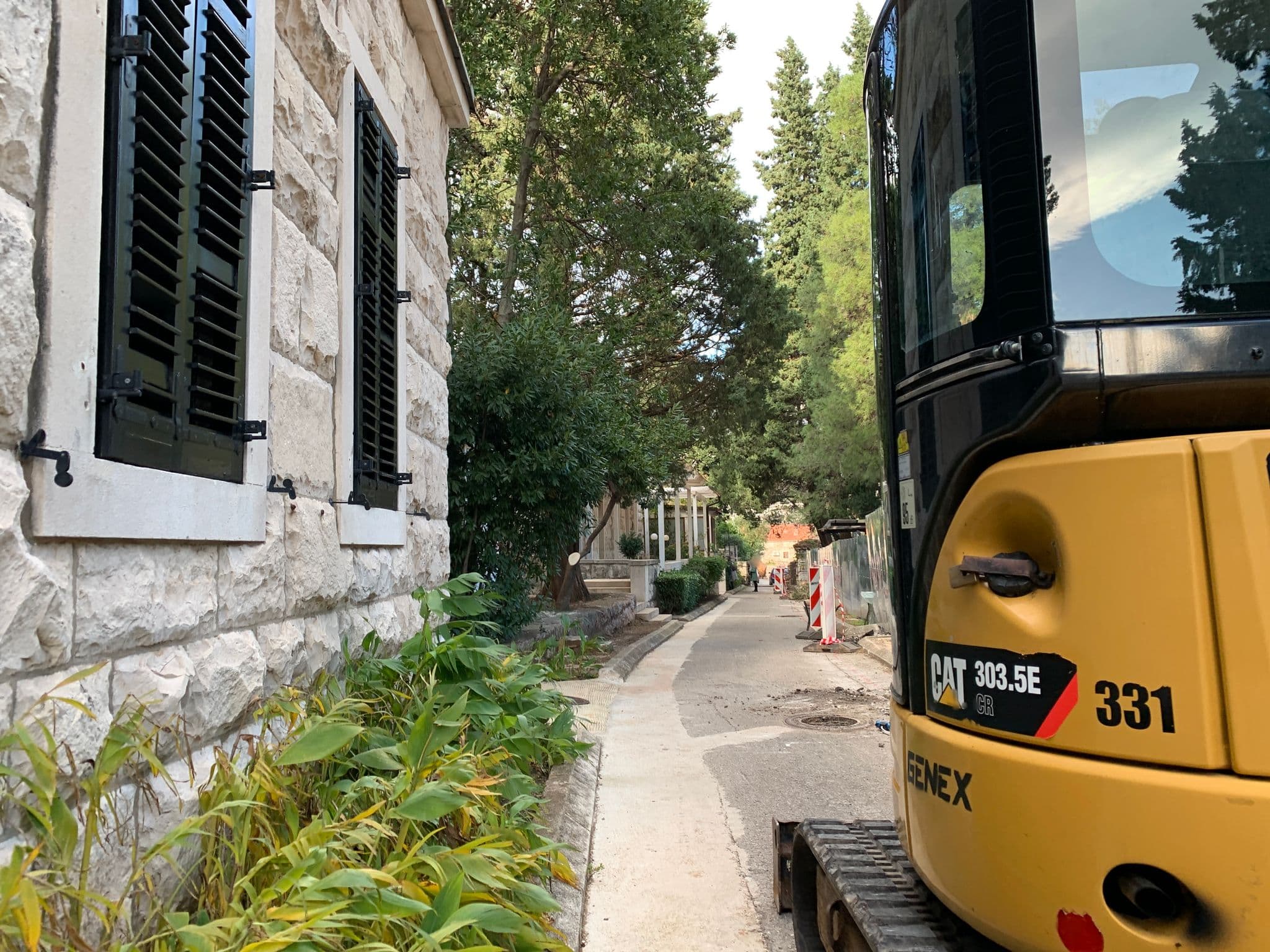 Street view near Pržno Luxury Apartments, Budva — © egorka (CC BY-SA · Mapillary)