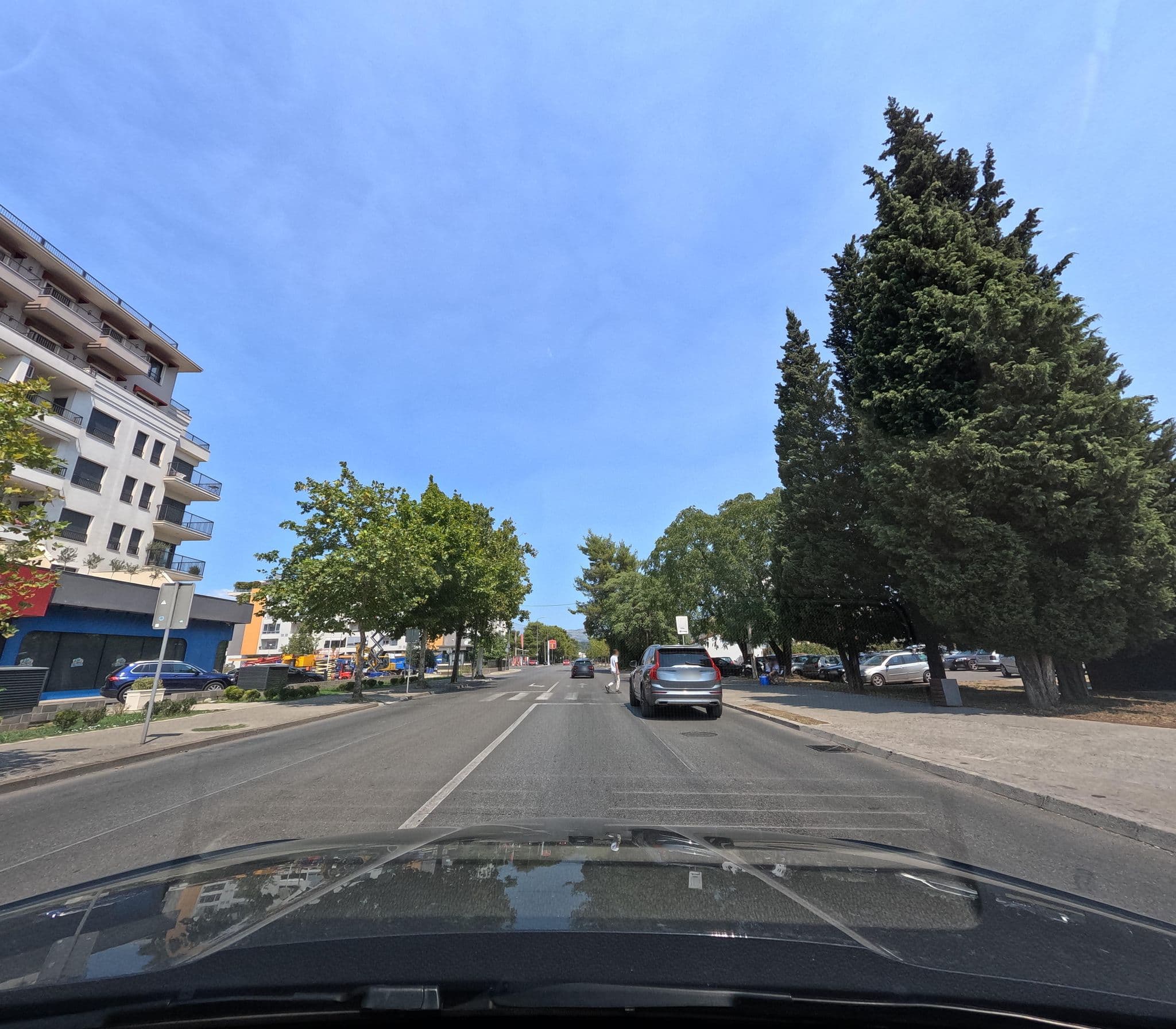 Street view near Hotel Signum, Podgorica — © Cakalovski (CC BY-SA · Mapillary)