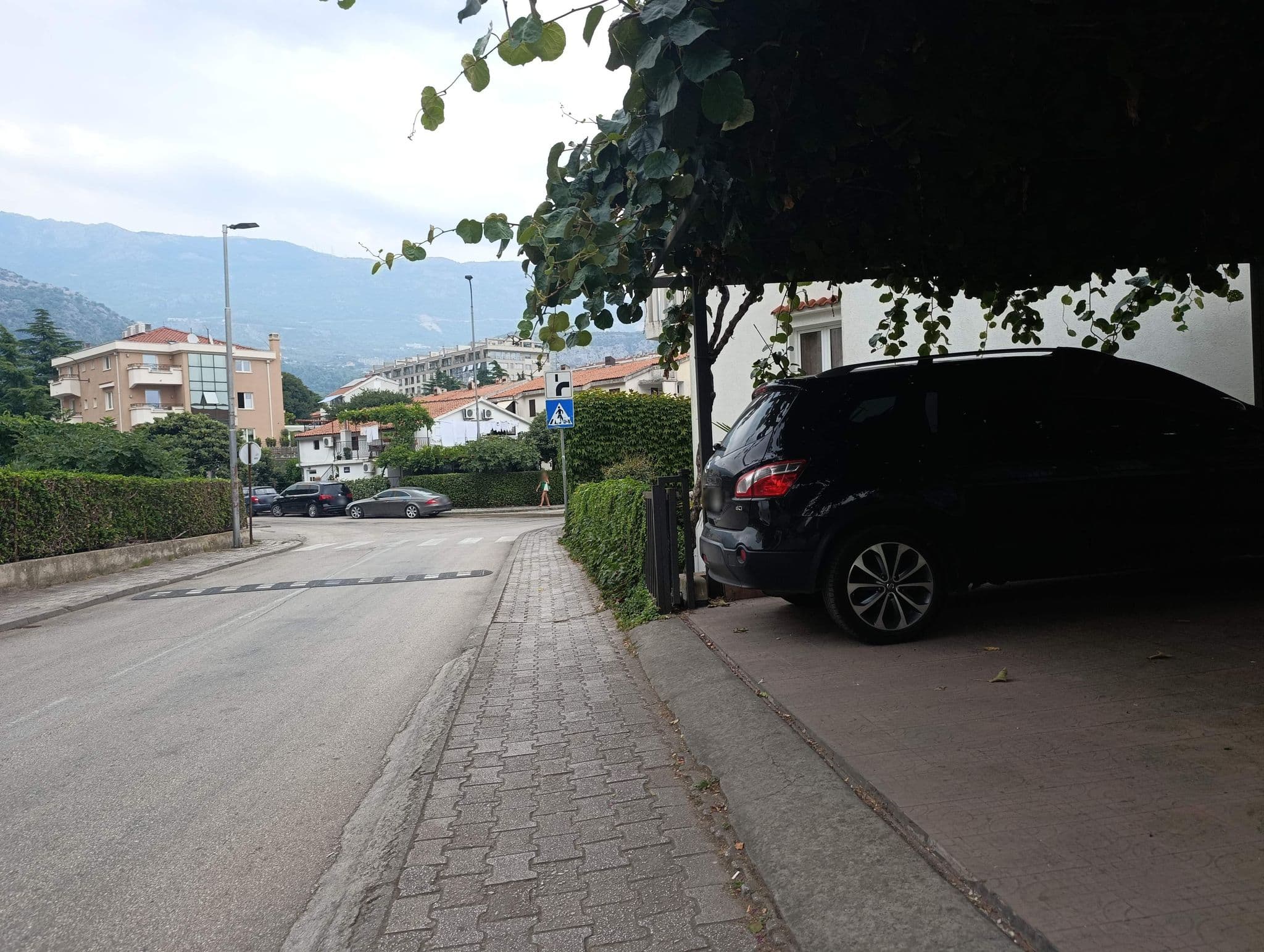 Street view near Apartmani Nedović, Budva — © shoorick (CC BY-SA · Mapillary)
