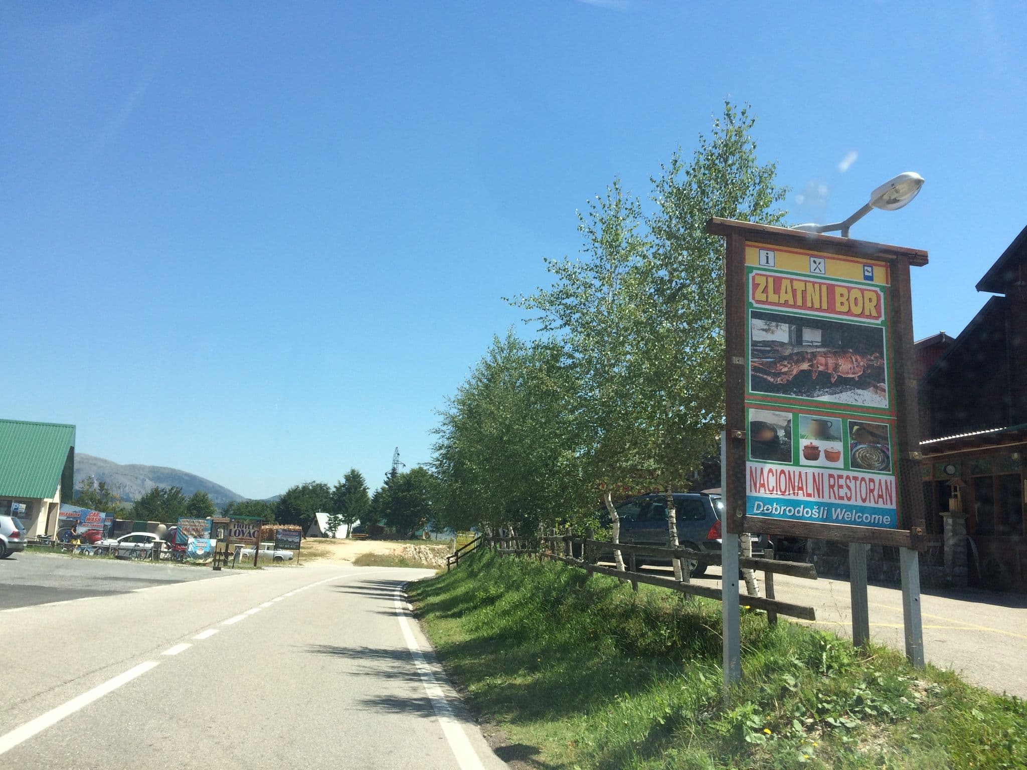 Street view near Small Montenegro, Žabljak — © batavs (CC BY-SA · Mapillary)
