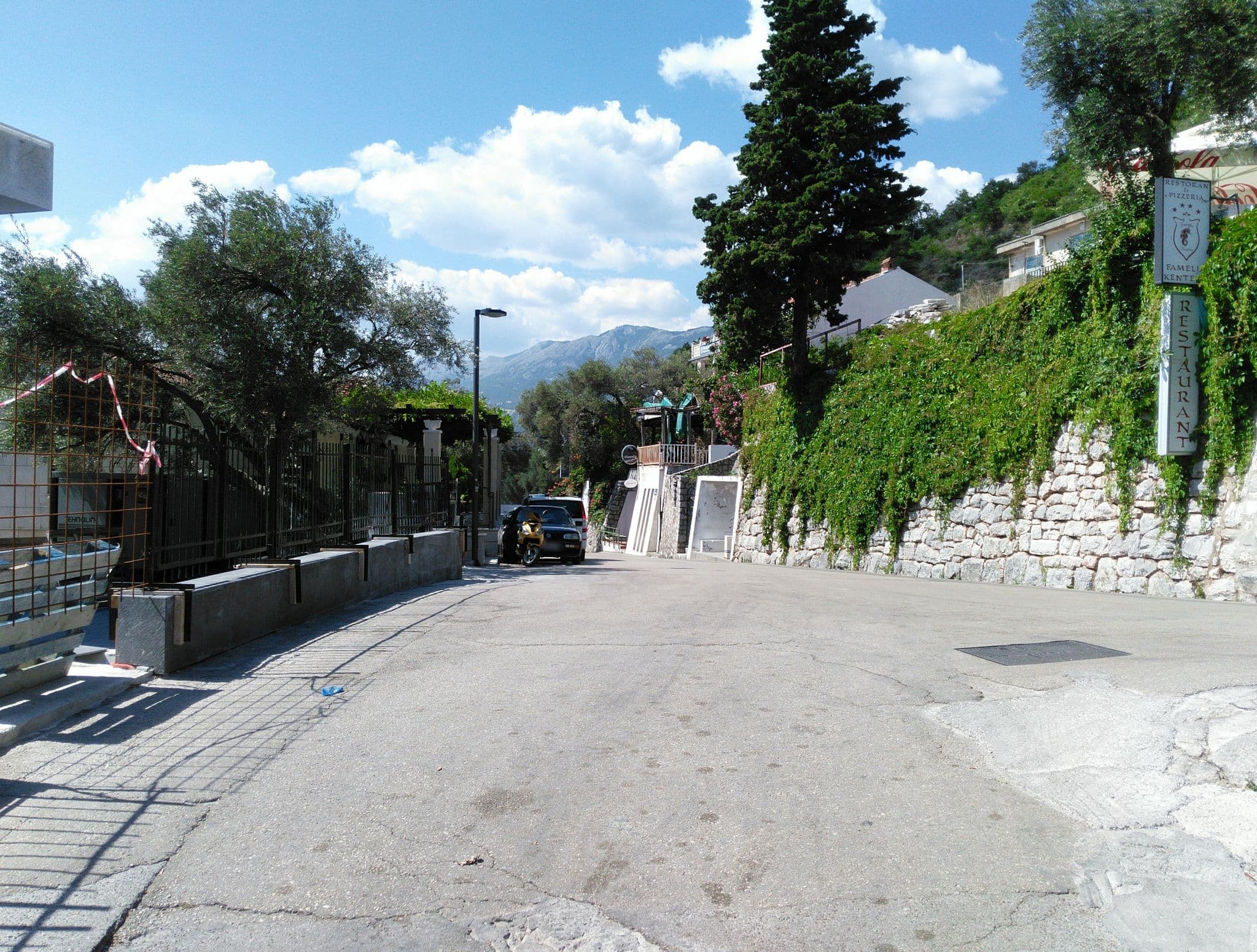 Street view near Villy's, Budva — © vazhnov (CC BY-SA · Mapillary)