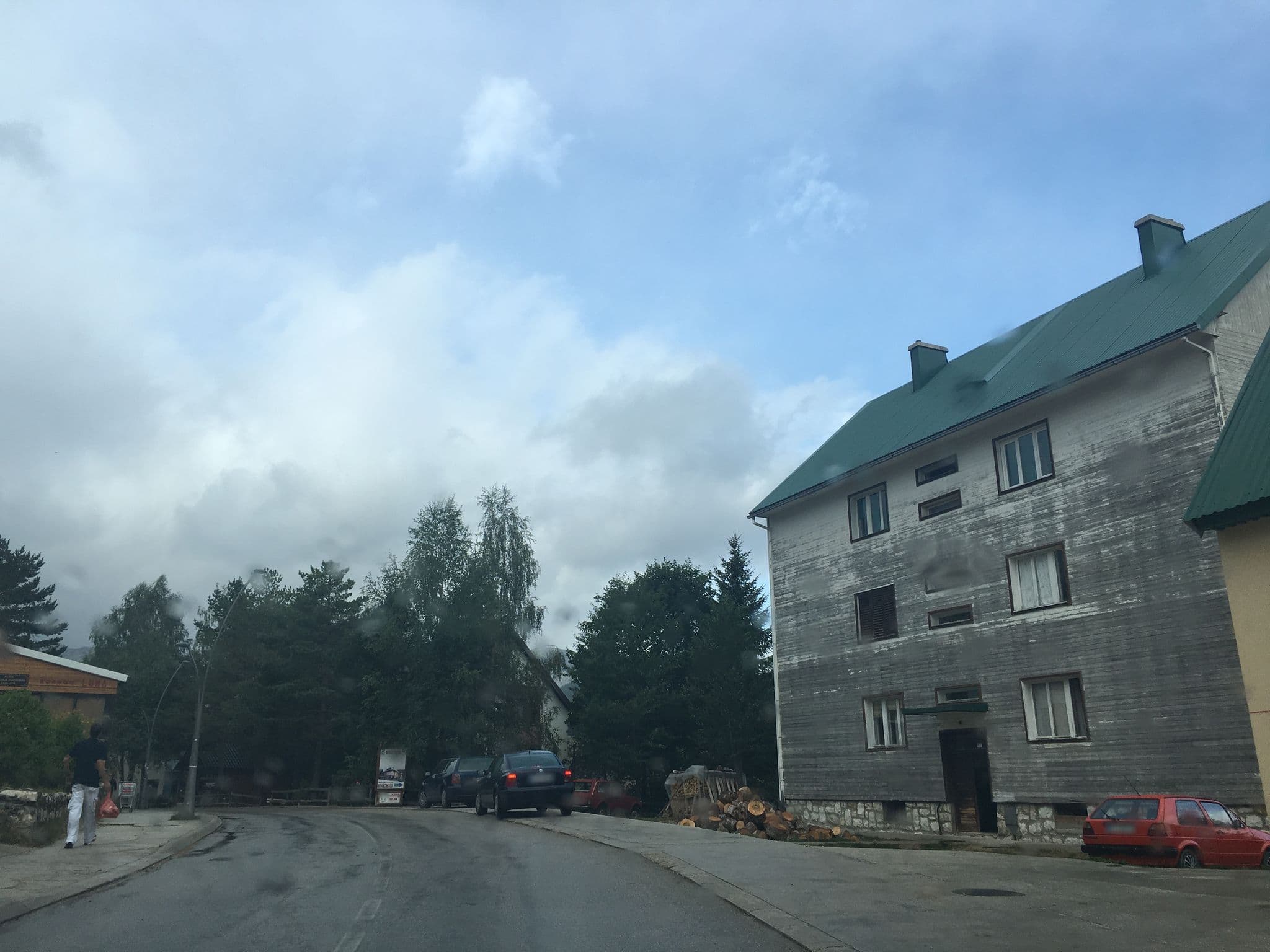 Street view near Apartman Pejovic, Žabljak — © batavs (CC BY-SA · Mapillary)