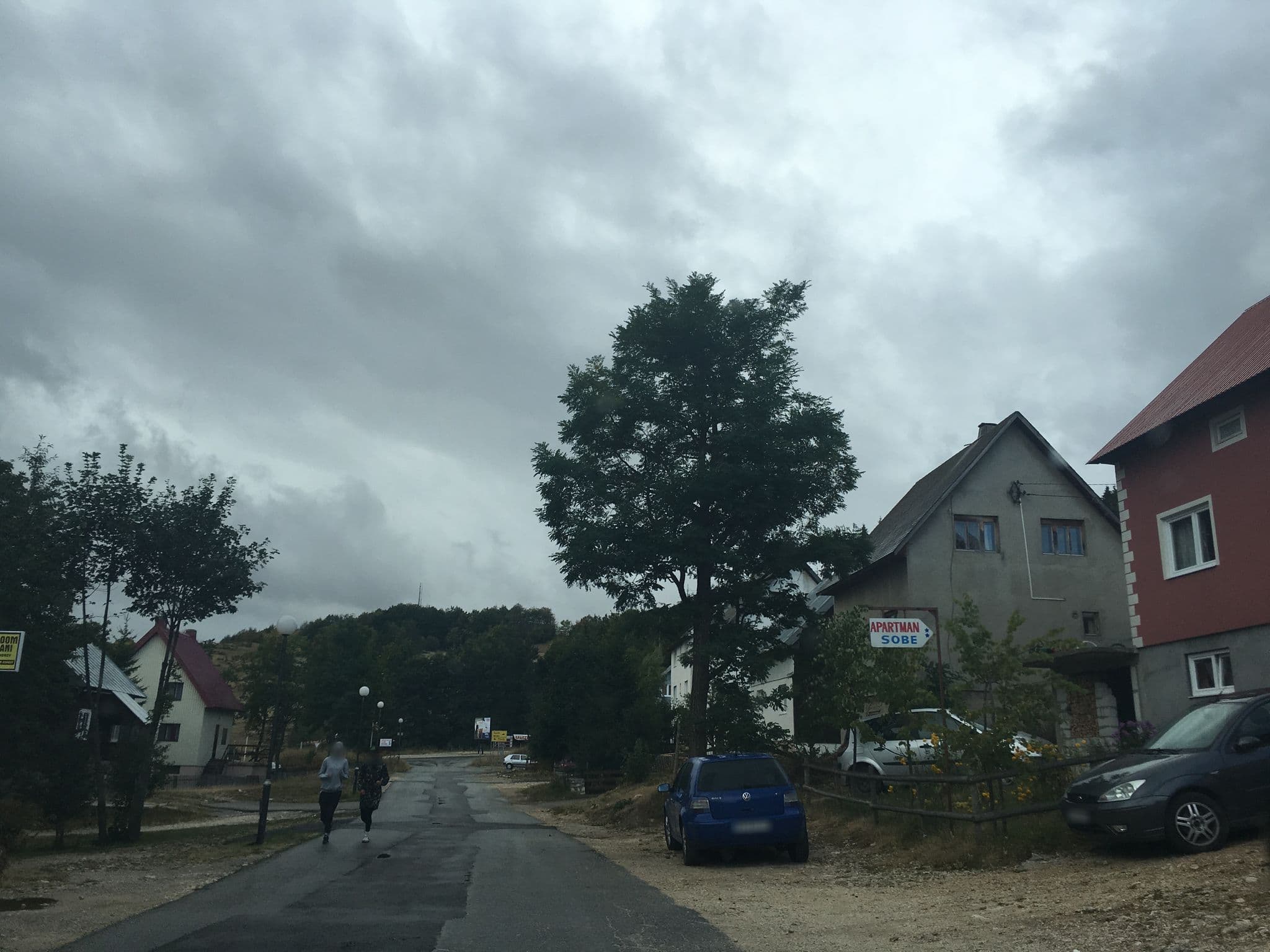 Street view near Srna Chalet, Žabljak — © batavs (CC BY-SA · Mapillary)
