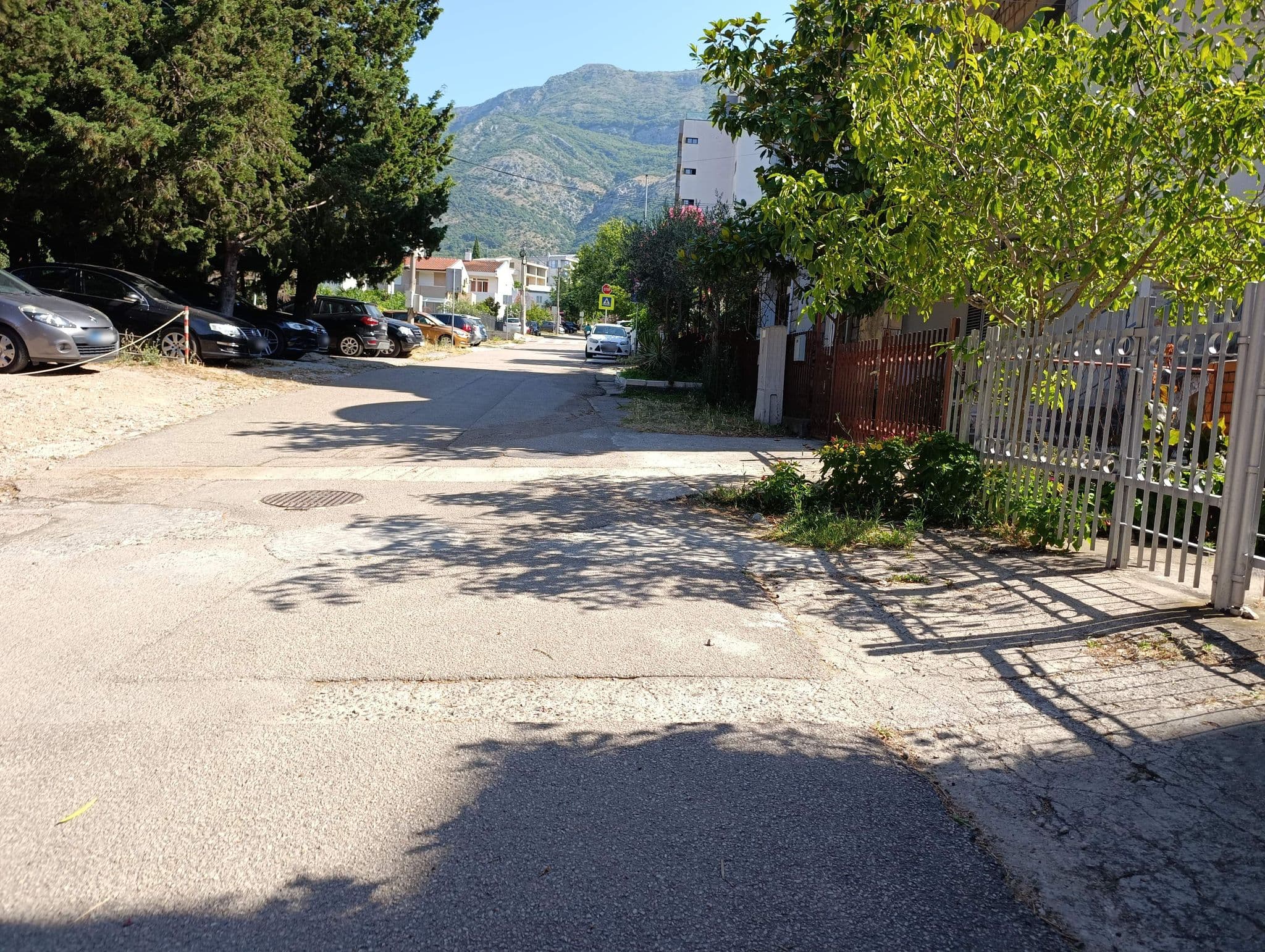 Street view near Вила Скаут, Sutomore — © shoorick (CC BY-SA · Mapillary)