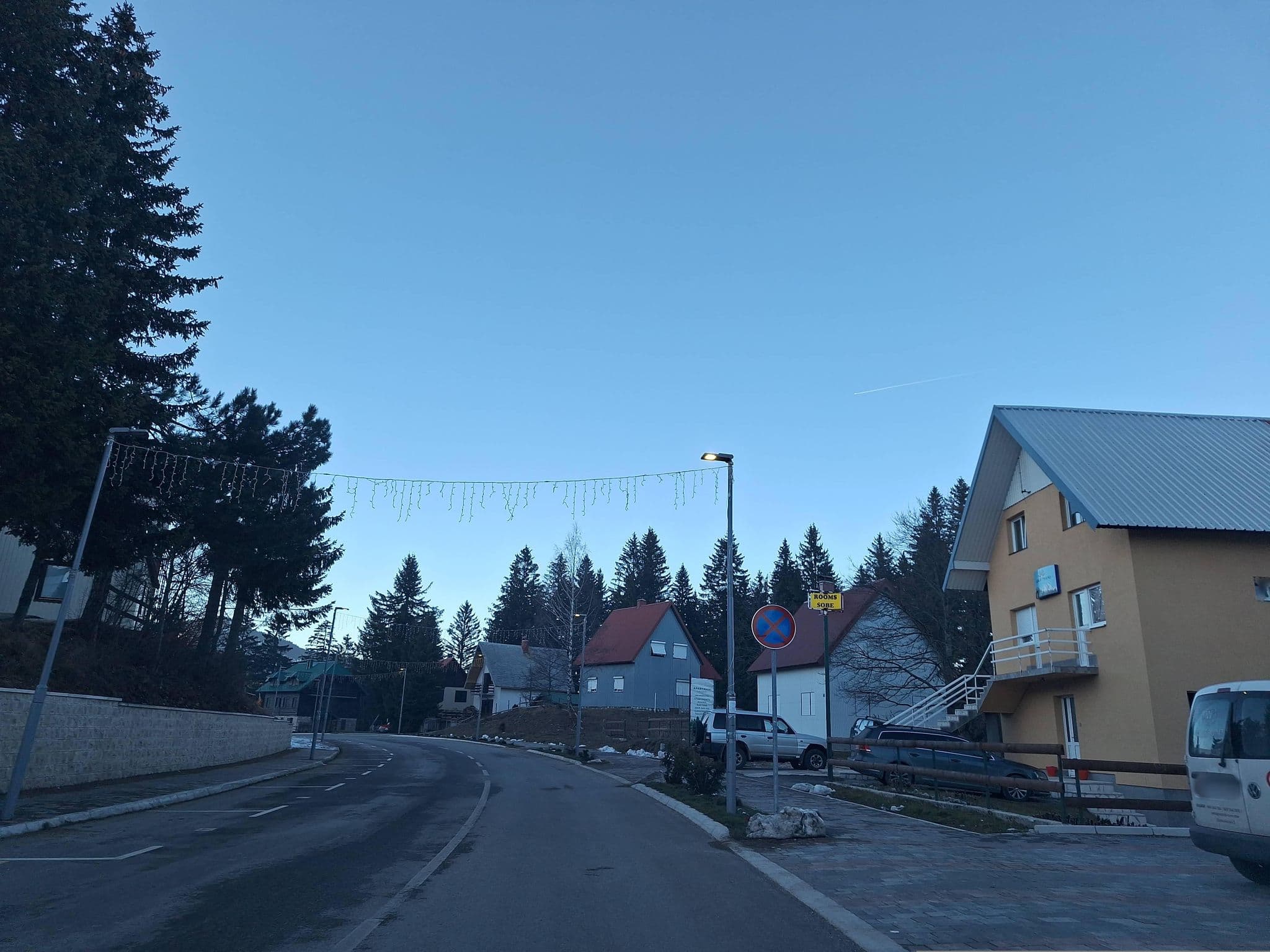 Street view near Apartmani Lalovic, Žabljak — © gisbudva (CC BY-SA · Mapillary)
