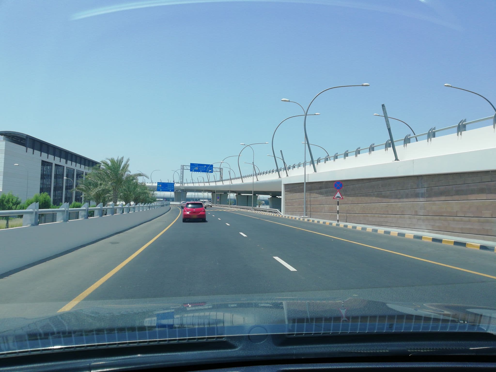 Street view near Aerotel Muscat, Bawshar — © geomapper69 (CC BY-SA · Mapillary)