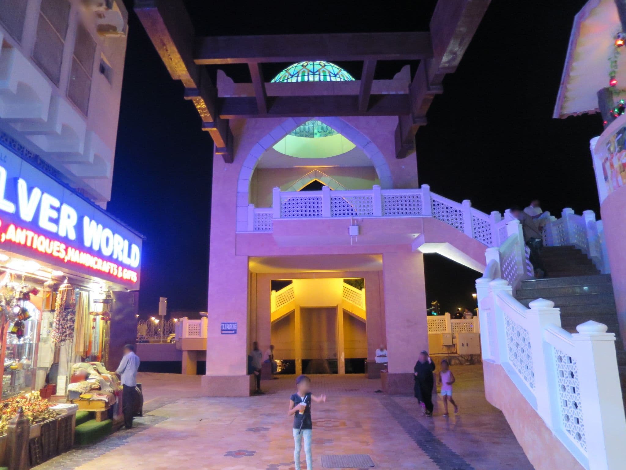 Street view near Golden Tulip Dibba Hotel Muscat, Muscat — © richlv (CC BY-SA · Mapillary)