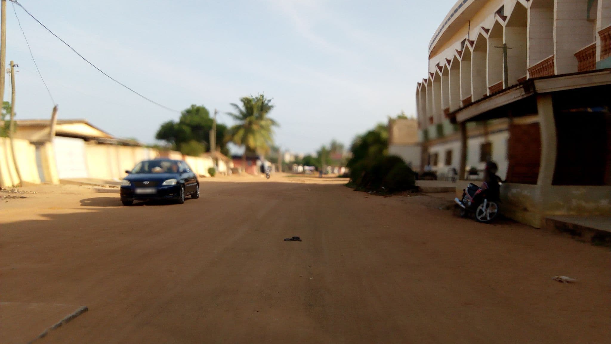 Street view near Hôtel King Plus, Lomé — © hermann106 (CC BY-SA · Mapillary)