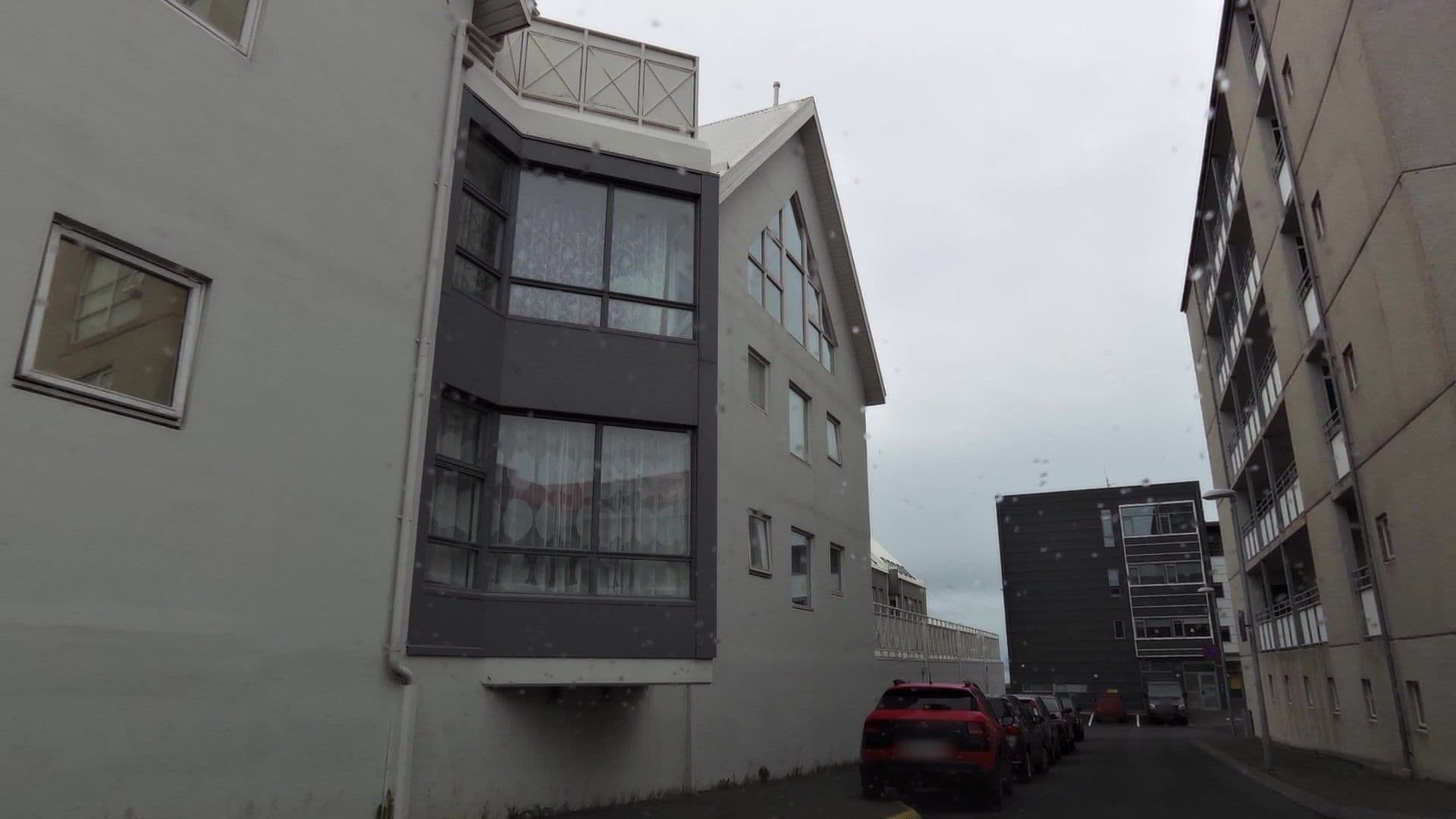 Street view near Fosshotel Hofdi Reykjavik, Reykjavík — © kjarrval (CC BY-SA · Mapillary)