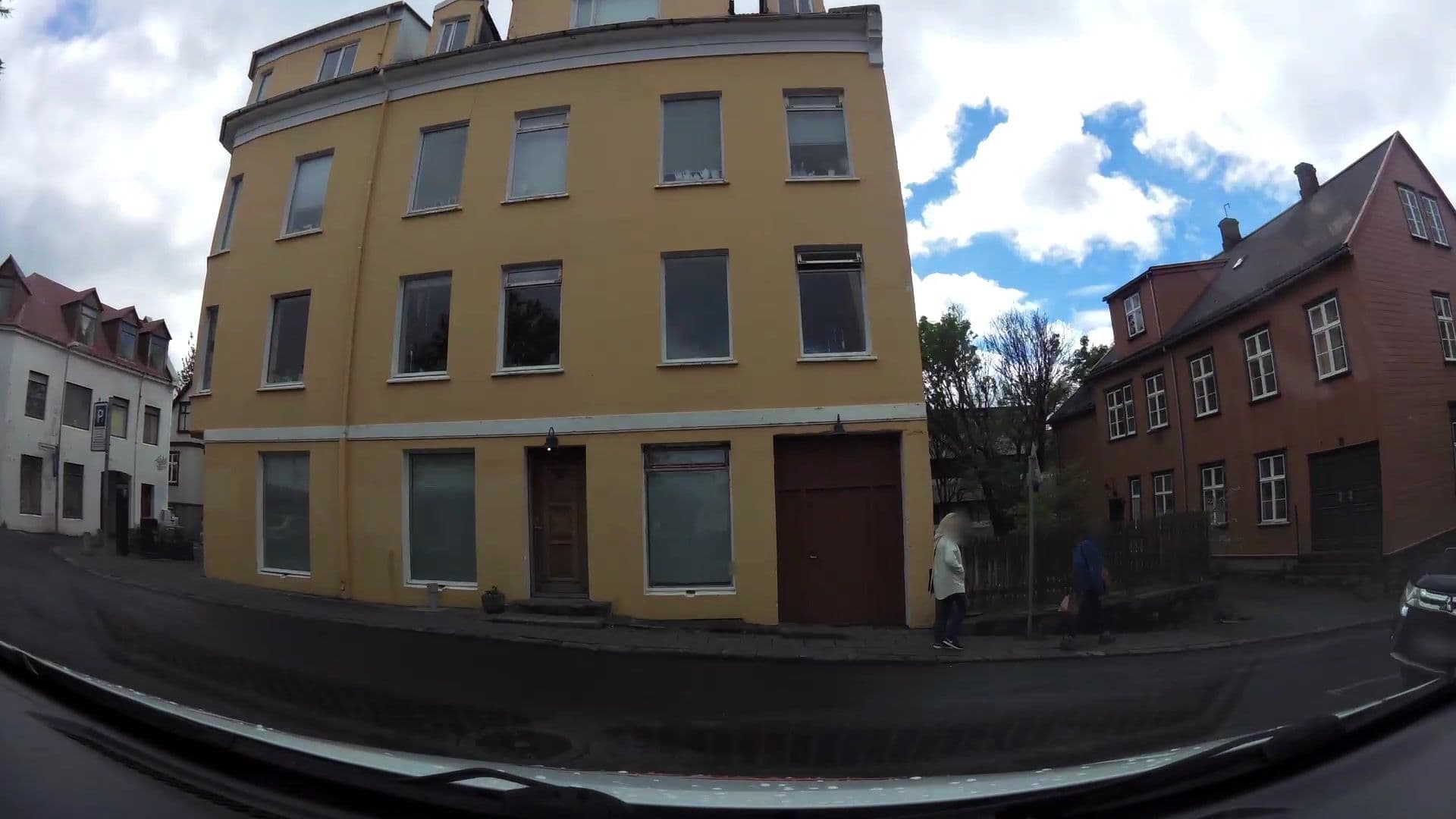 Street view near ルナホテル, Reykjavík — © kaartcam (CC BY-SA · Mapillary)