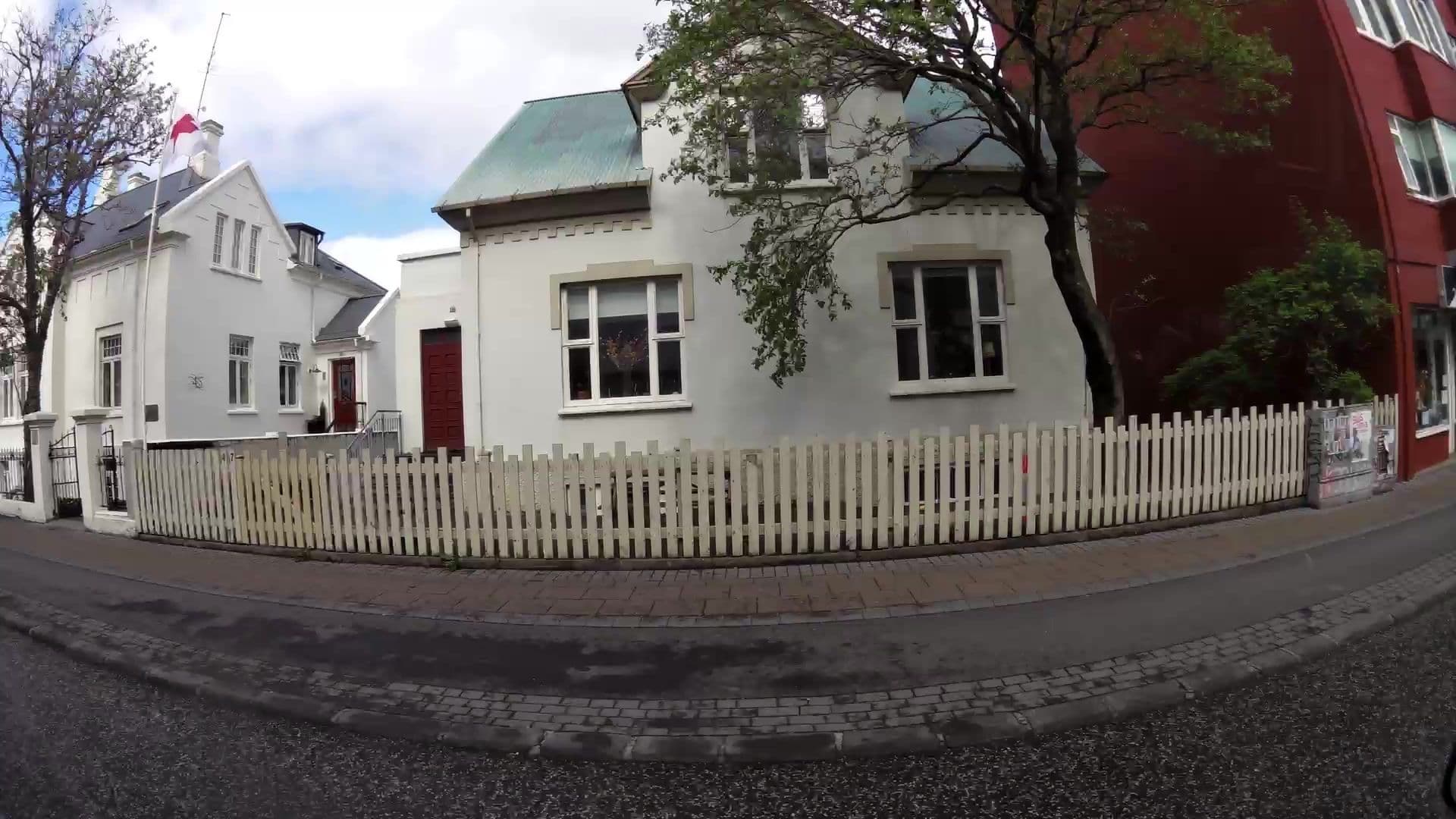 Street view near Domus Guesthouse, Reykjavík — © kaartcam (CC BY-SA · Mapillary)